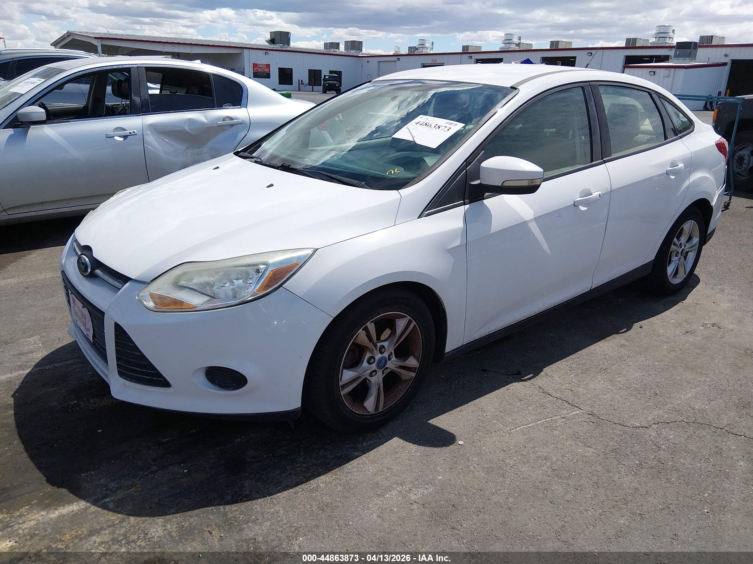 FORD FOCUS image 2