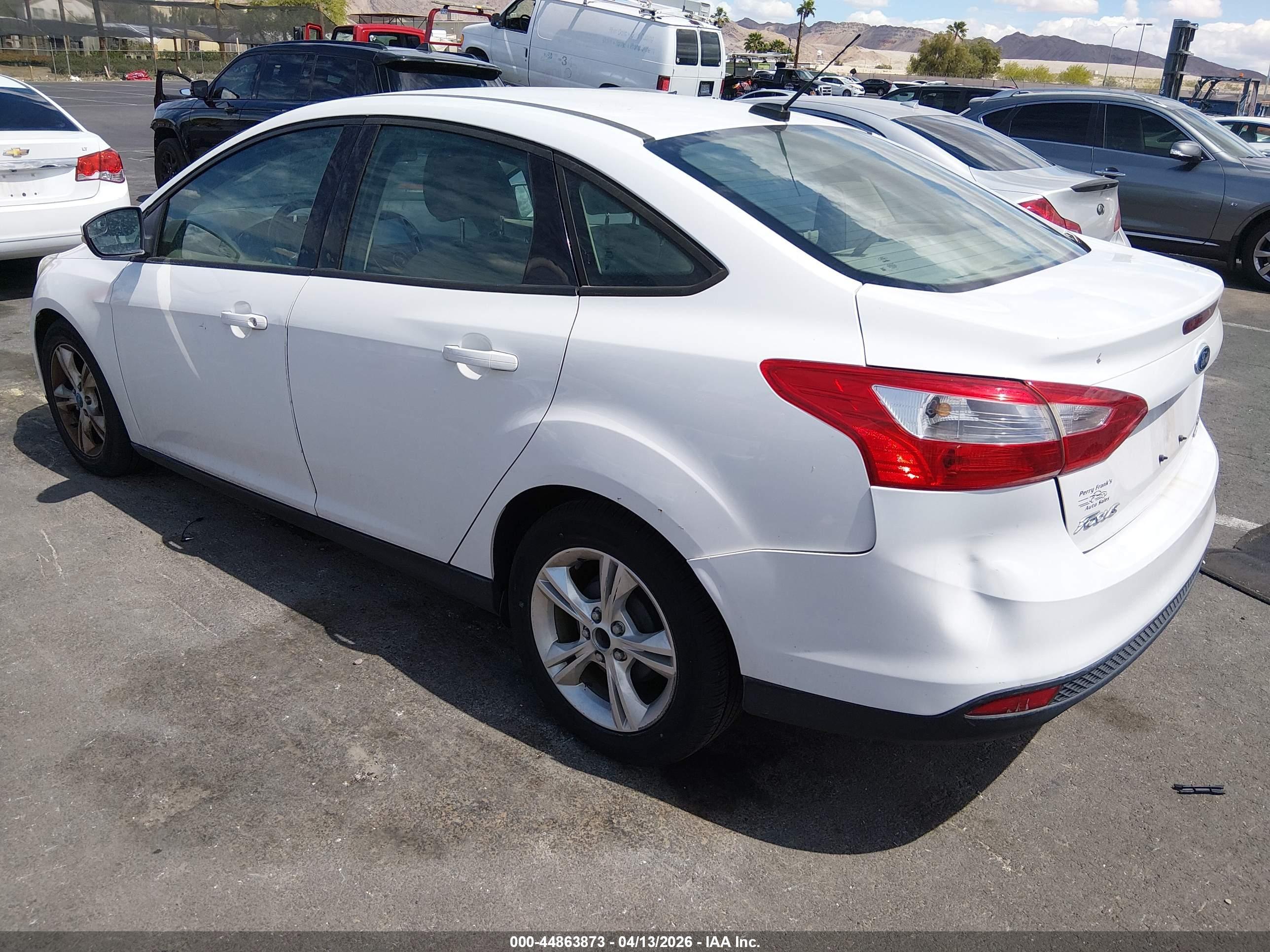 FORD FOCUS image 3