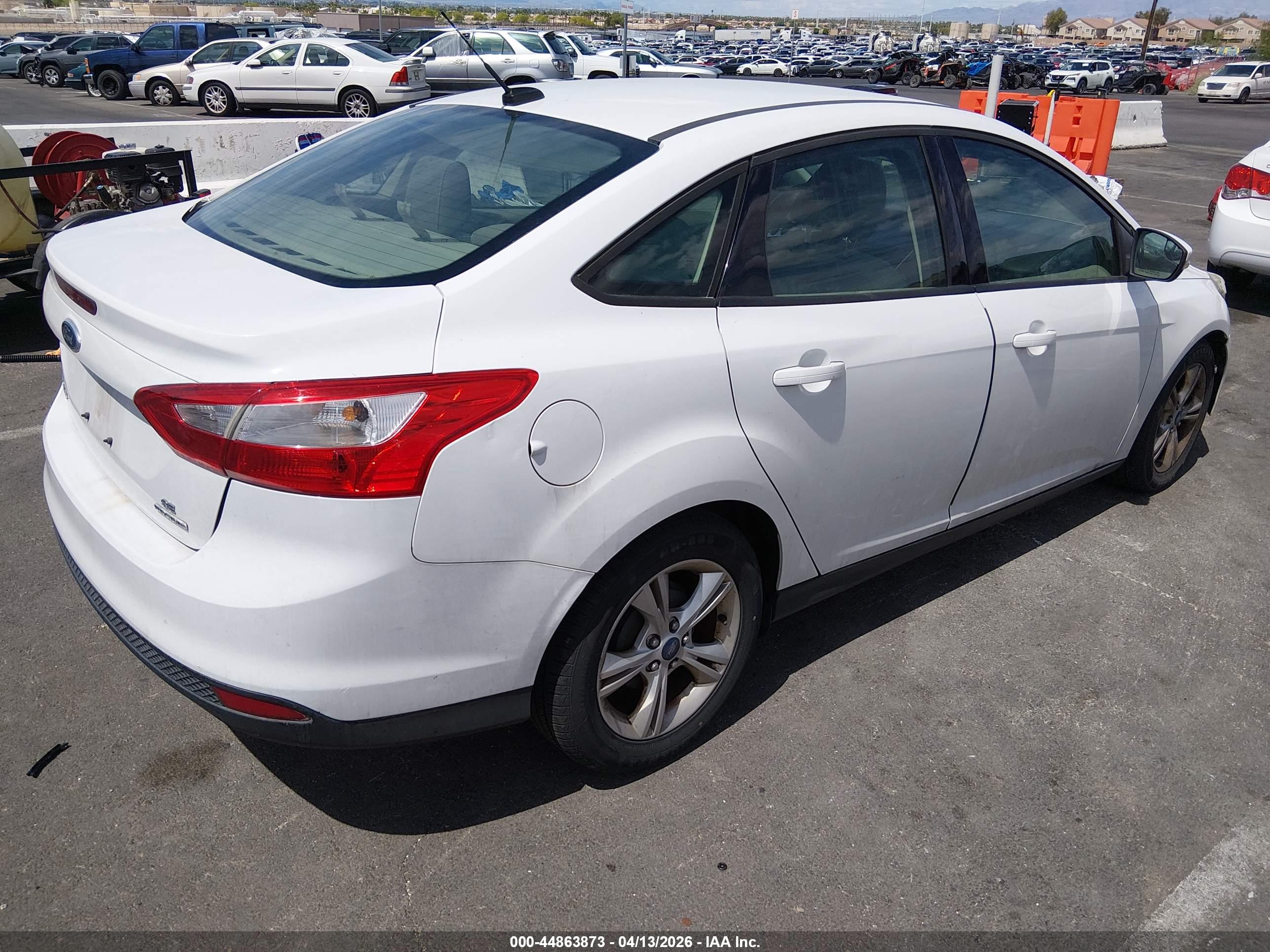 FORD FOCUS image 4
