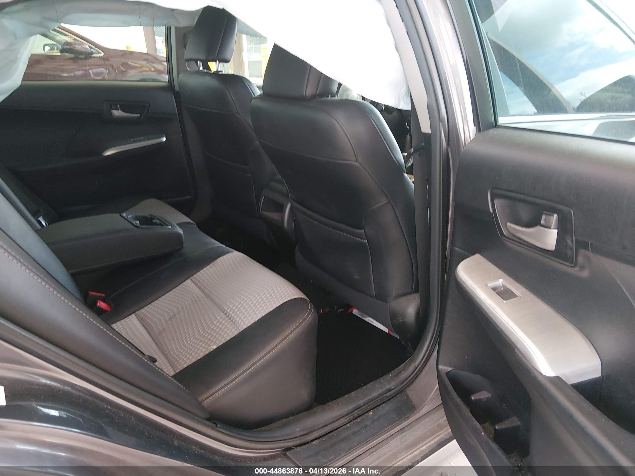 TOYOTA CAMRY image 8