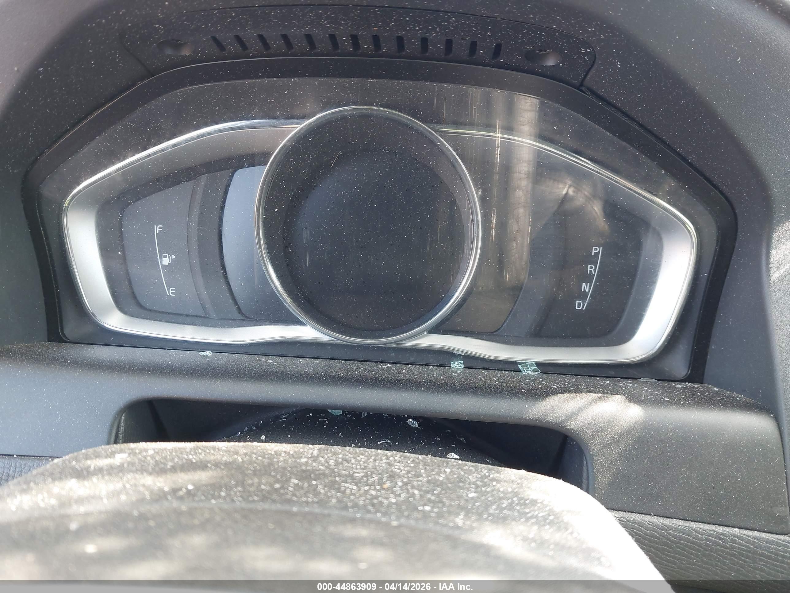 VOLVO XC60 image 7