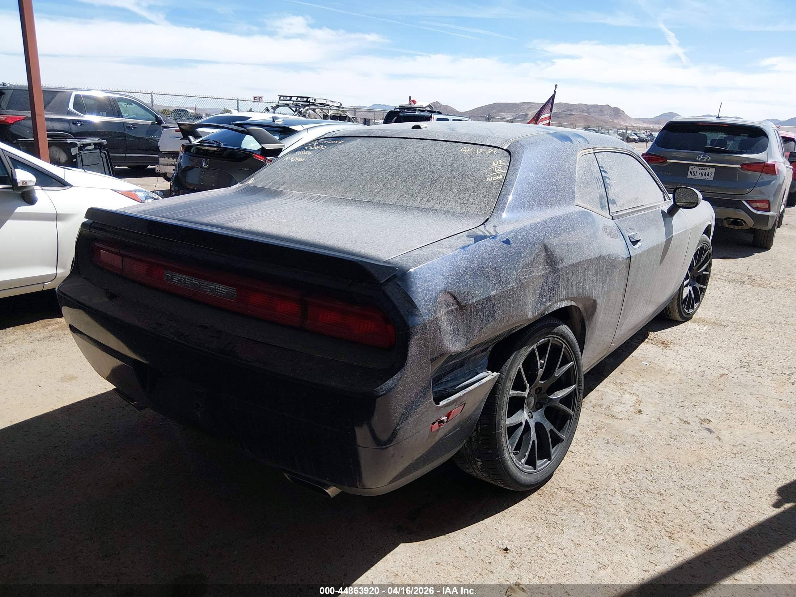 DODGE CHALLENGER image 4