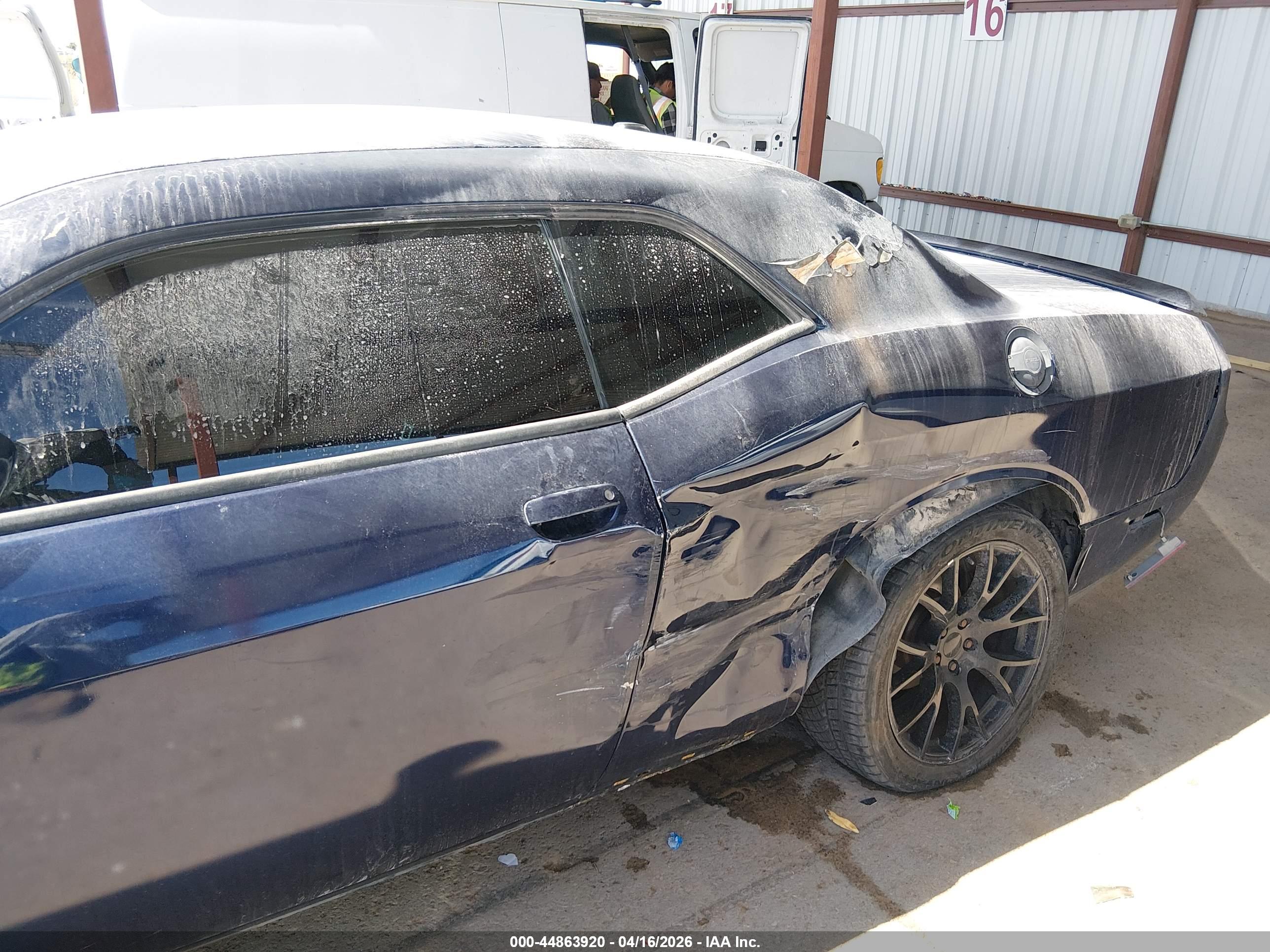 DODGE CHALLENGER image 6