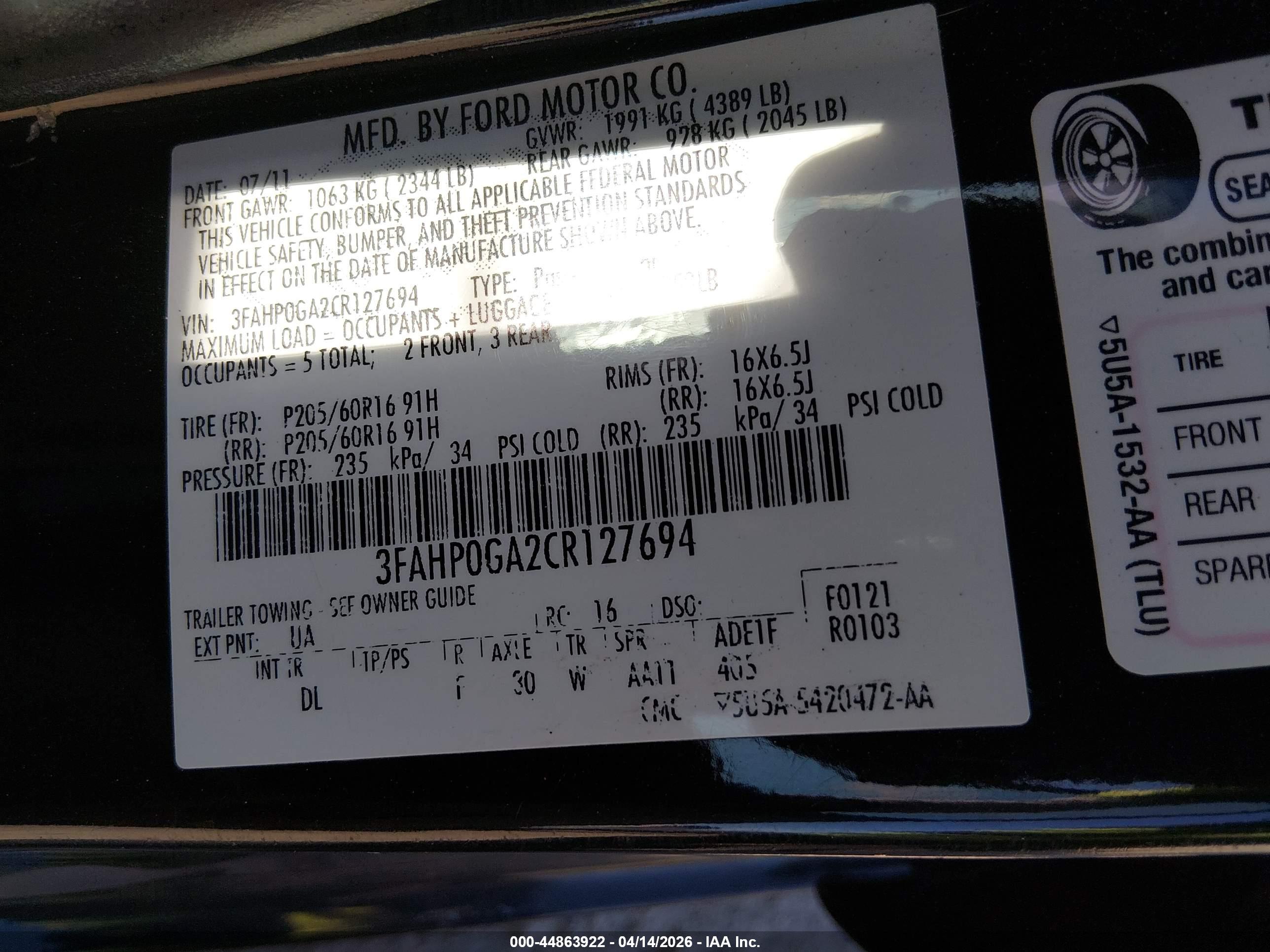 FORD FUSION image 9
