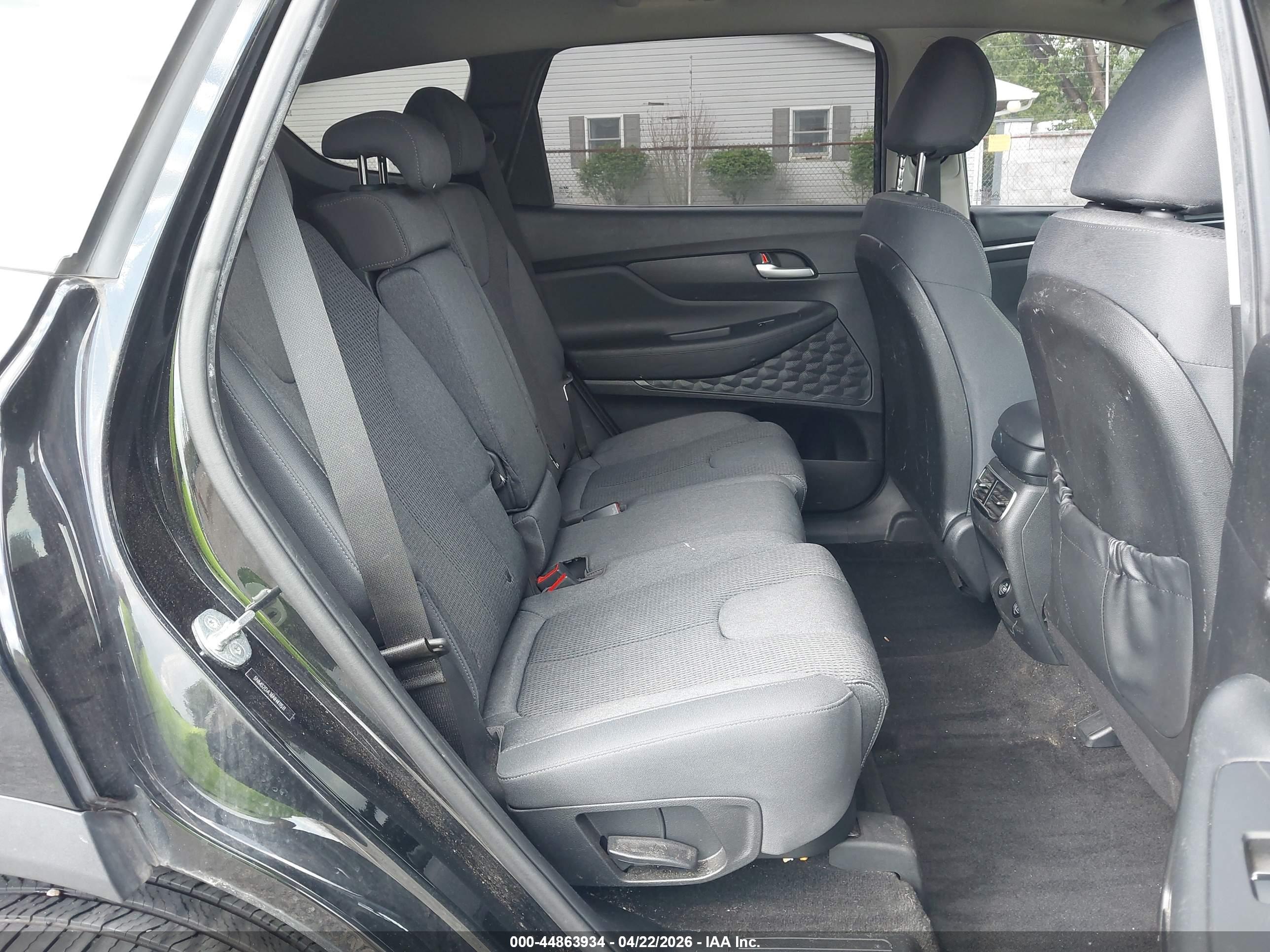 HYUNDAI SANTA image 8