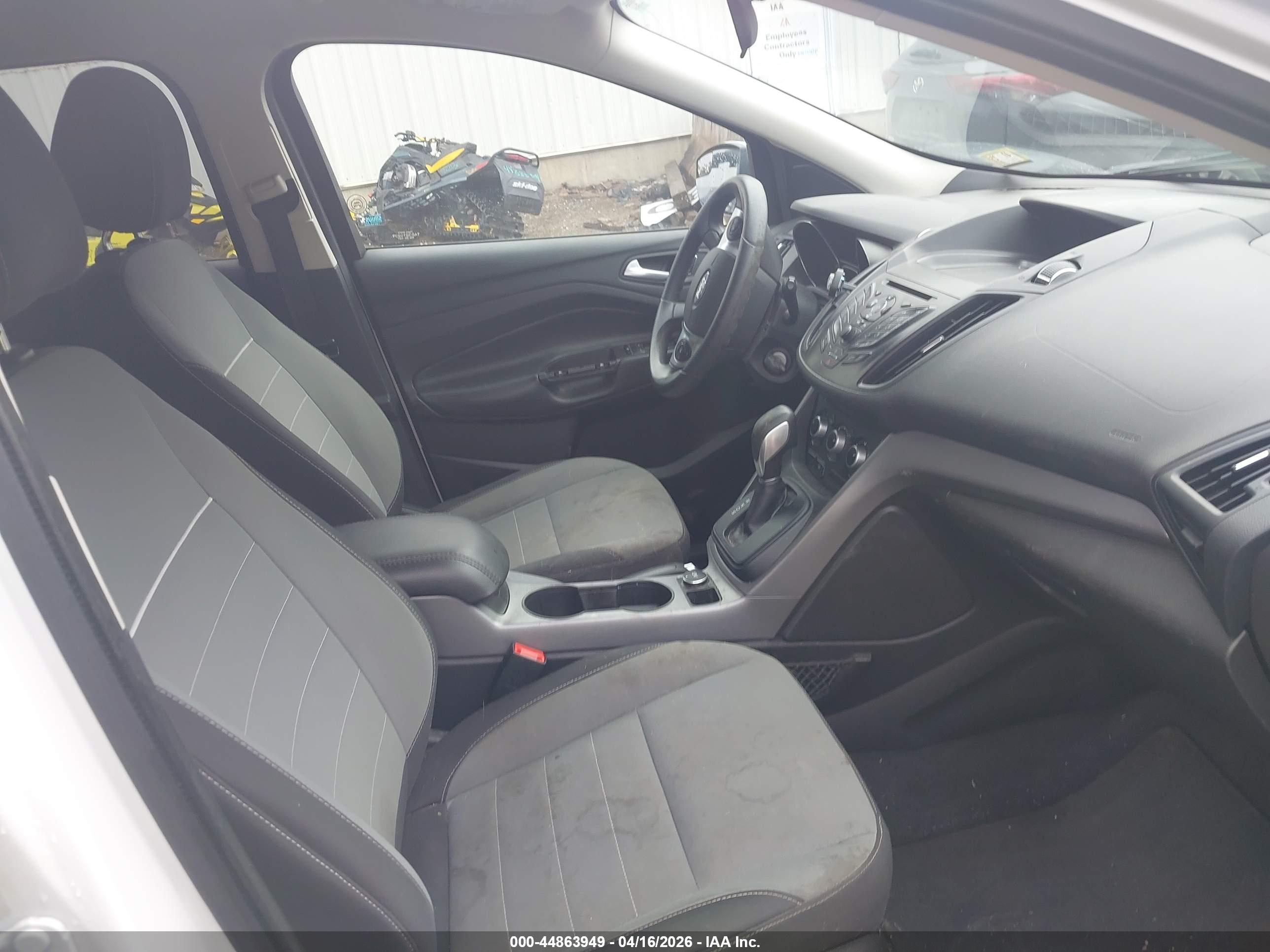 FORD ESCAPE image 5