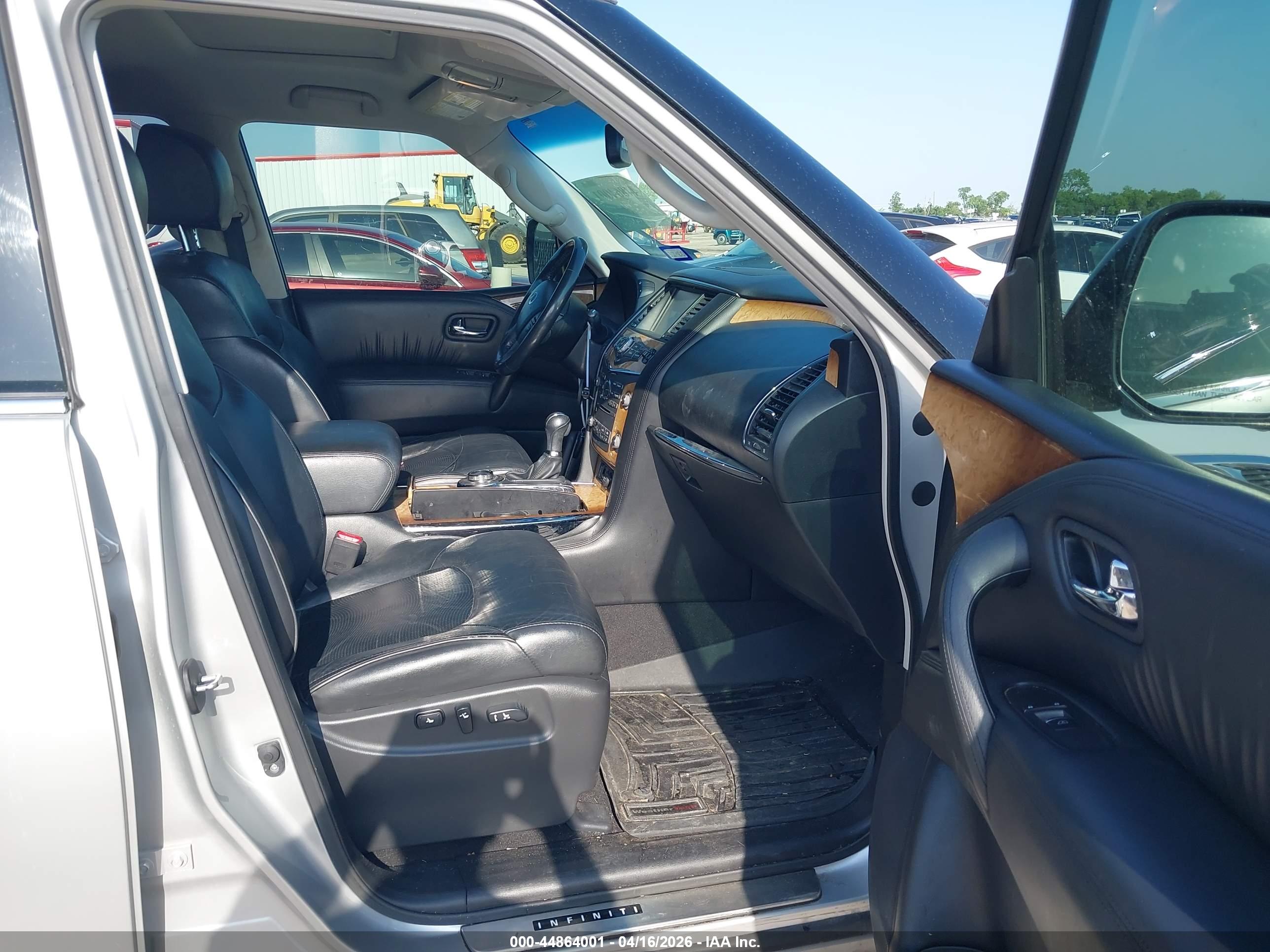 INFINITI QX80 image 5