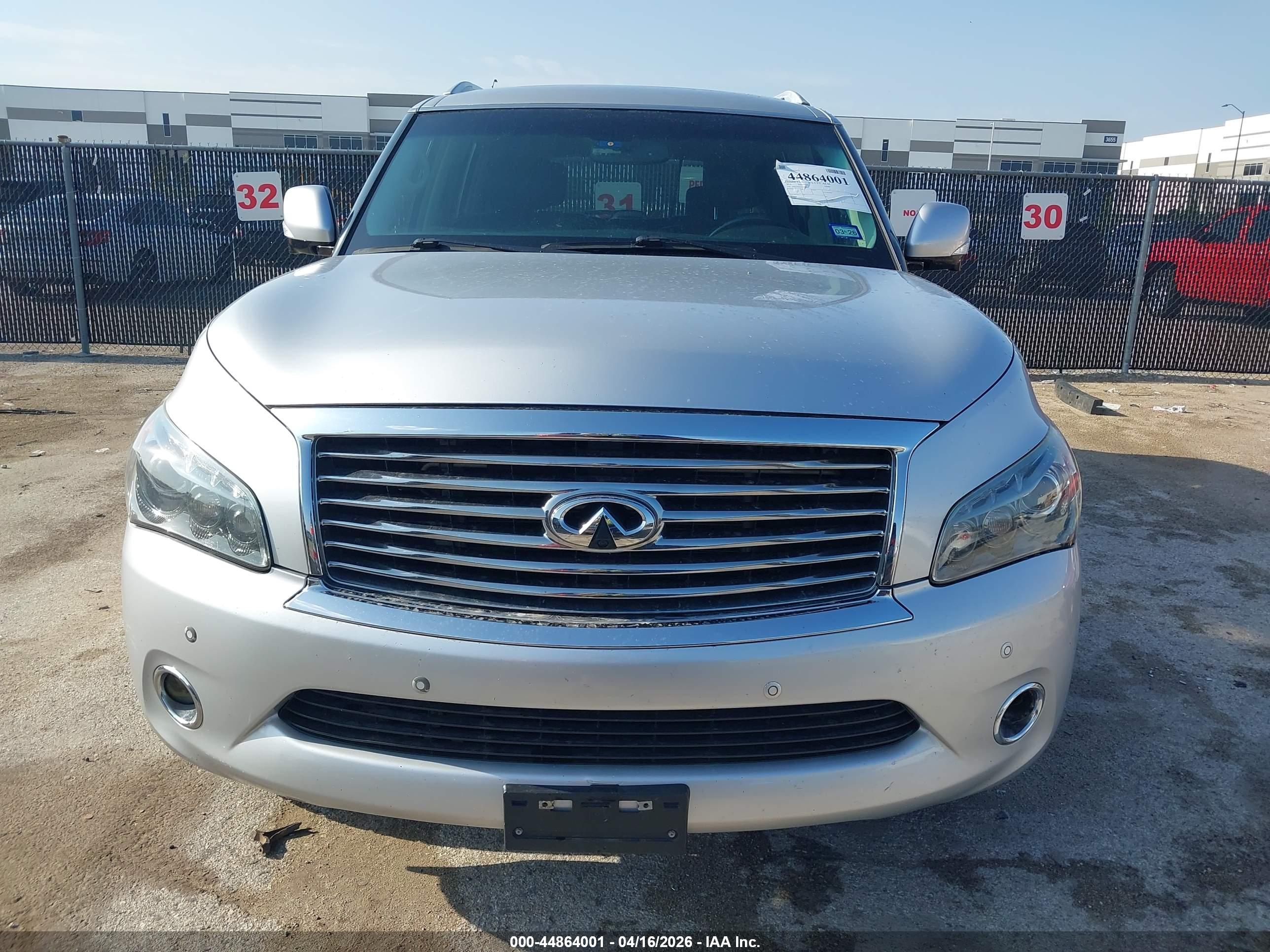 INFINITI QX80 image 6