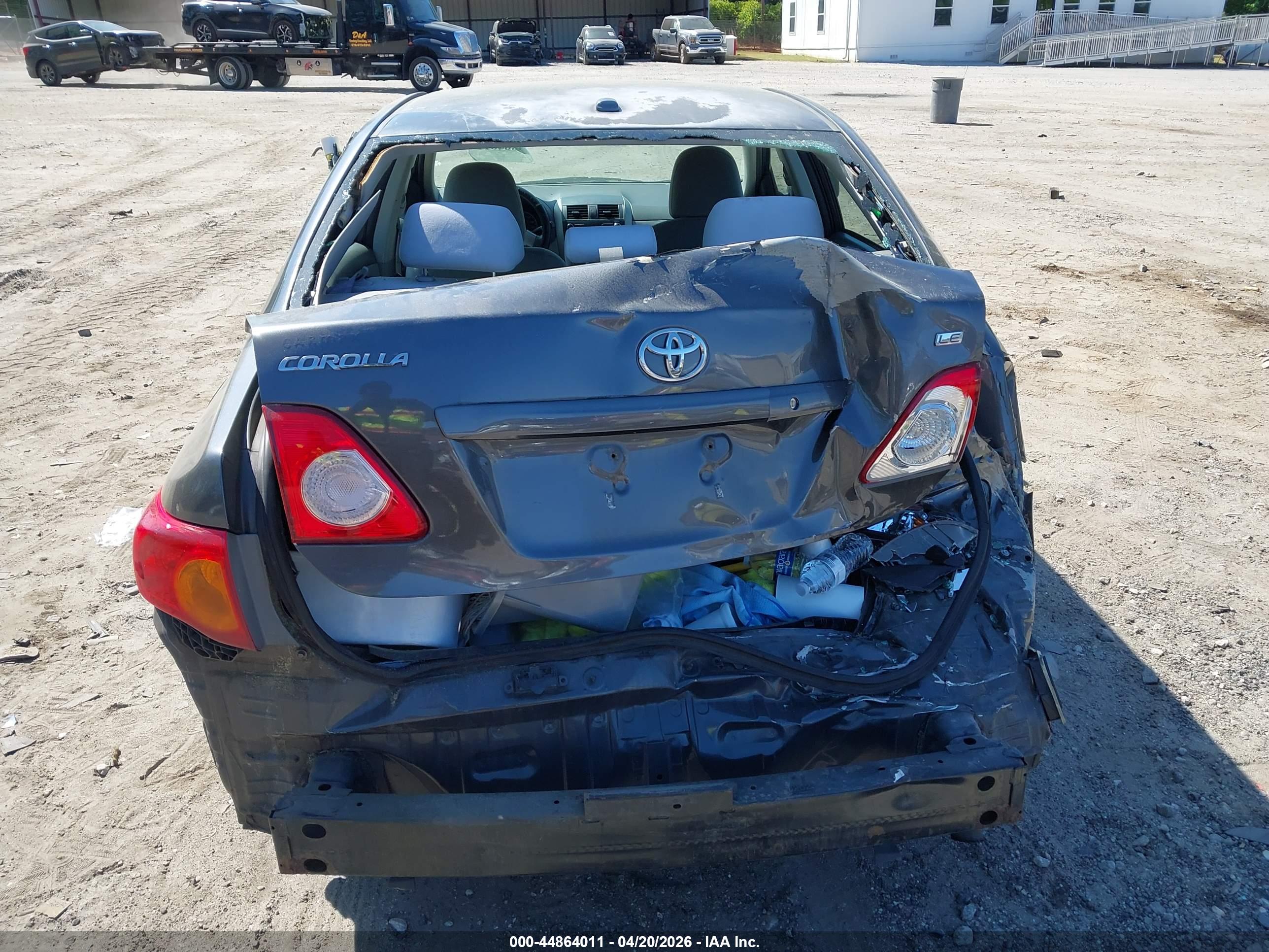 TOYOTA COROLLA image 6
