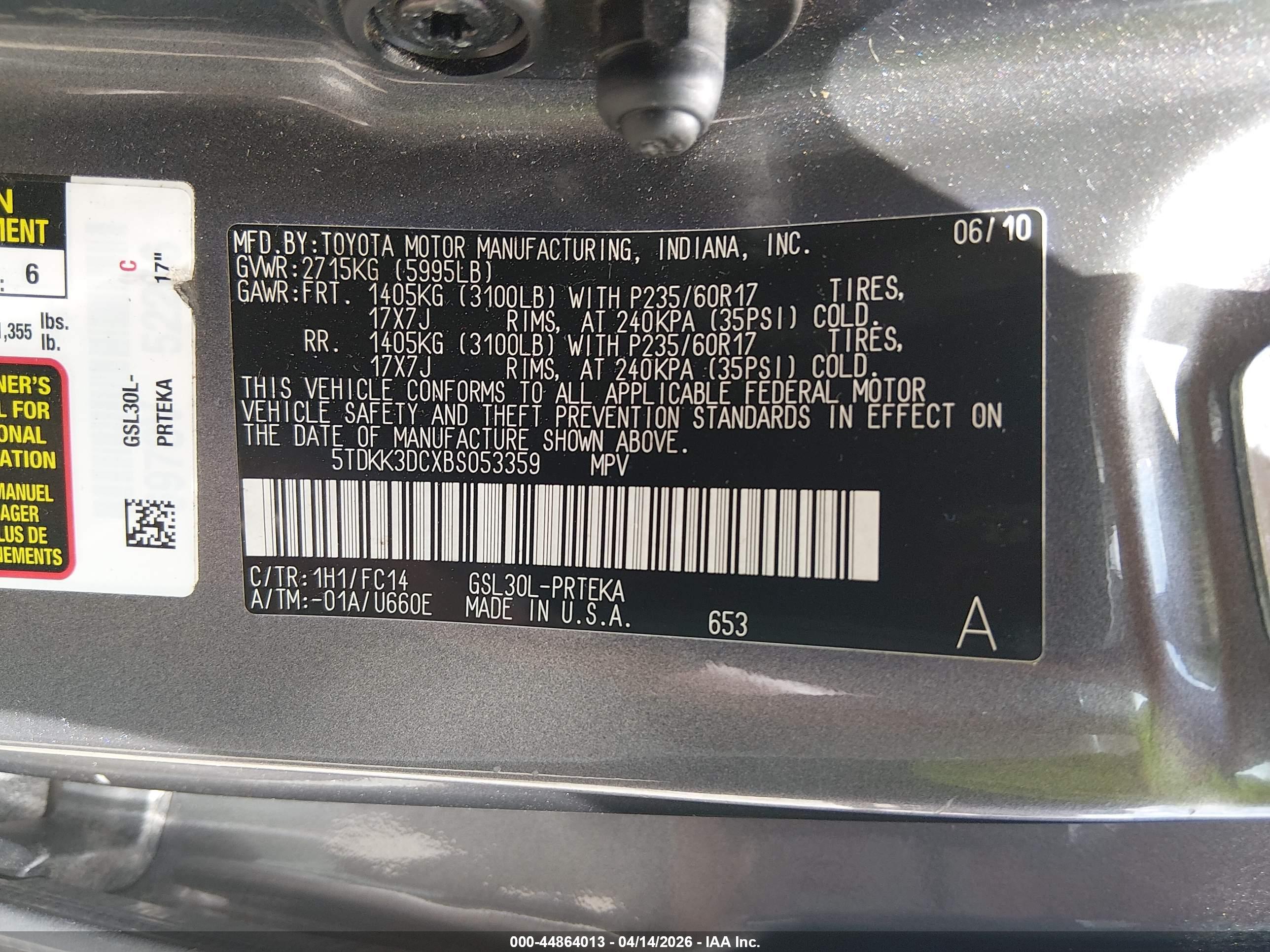 TOYOTA SIENNA image 9