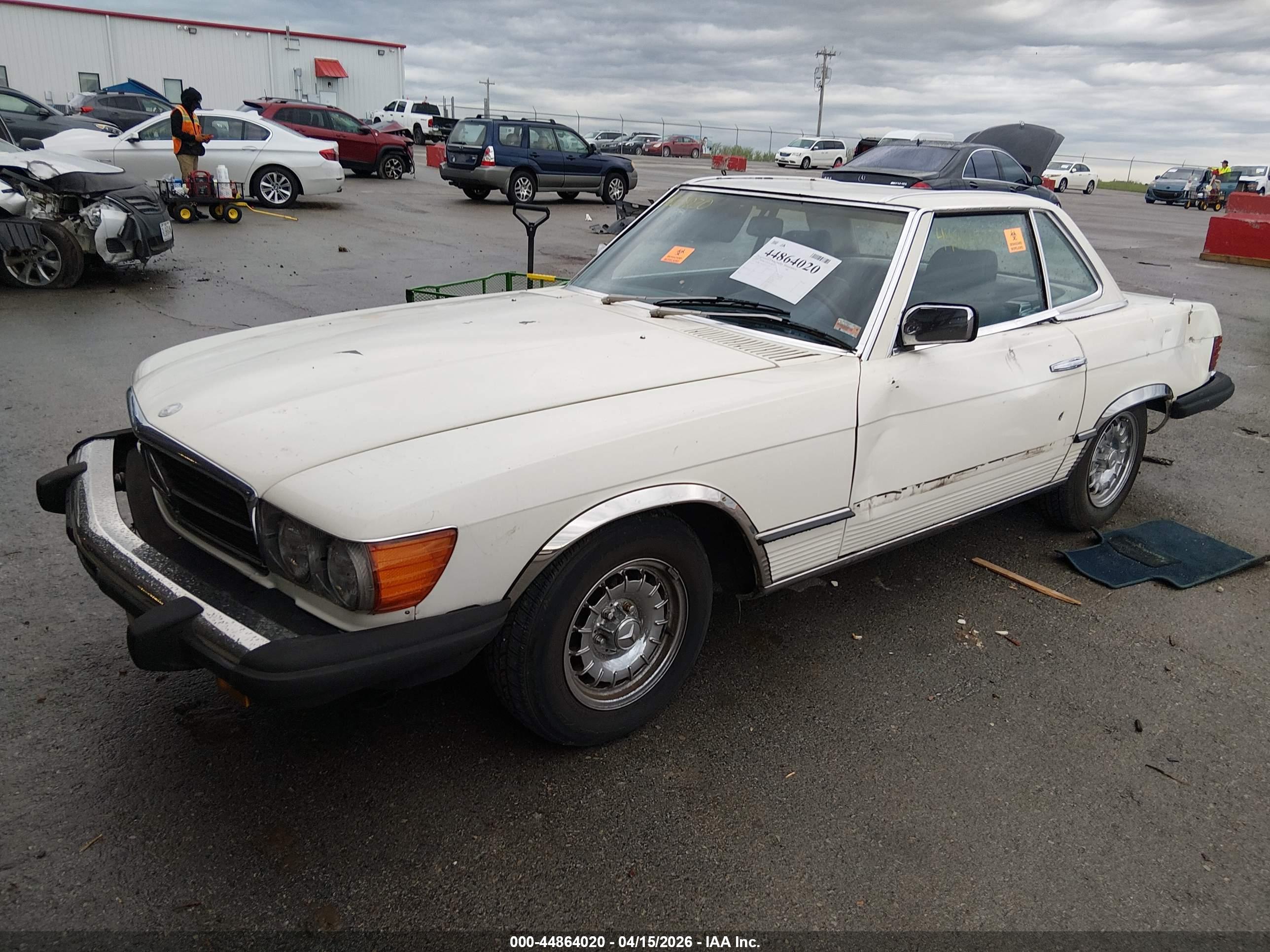 MERCEDES-BENZ 380 image 2