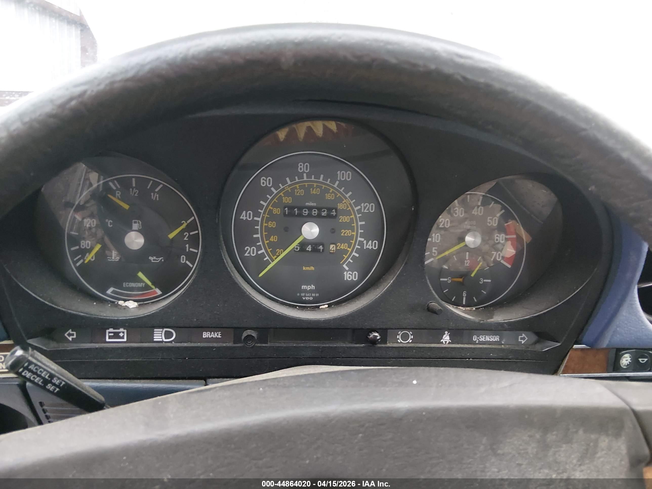 MERCEDES-BENZ 380 image 7