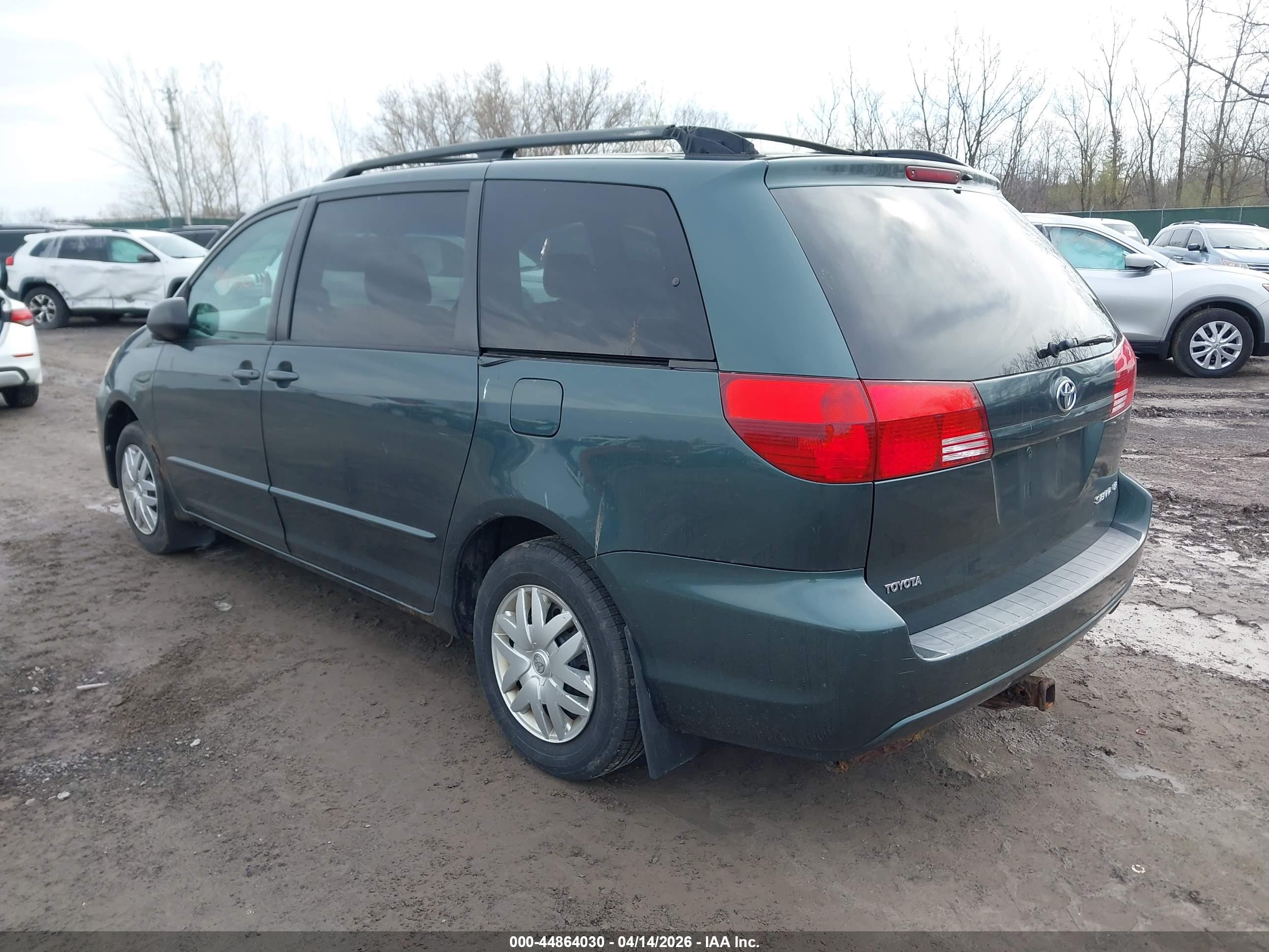TOYOTA SIENNA image 3