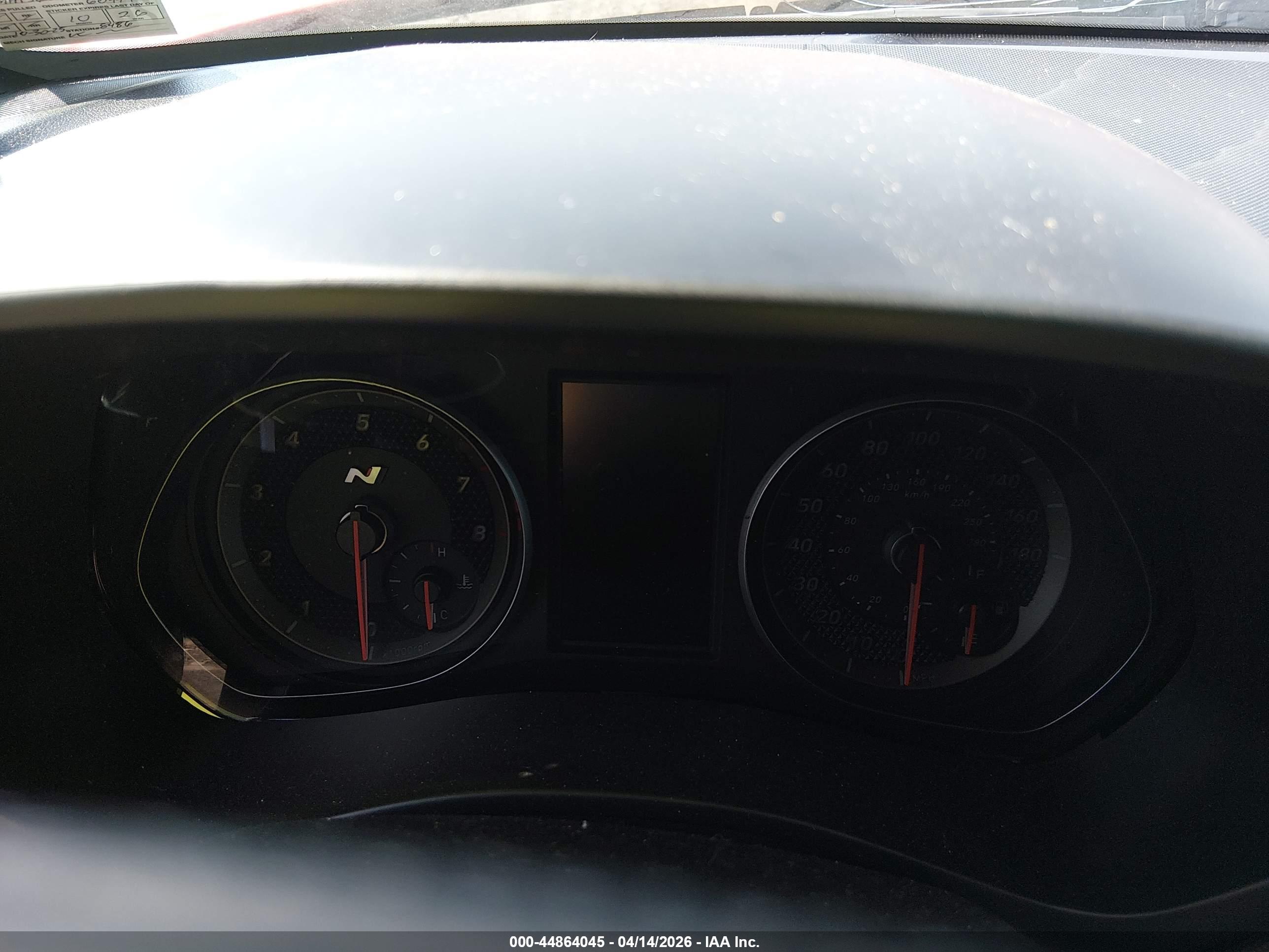 HYUNDAI VELOSTER image 7