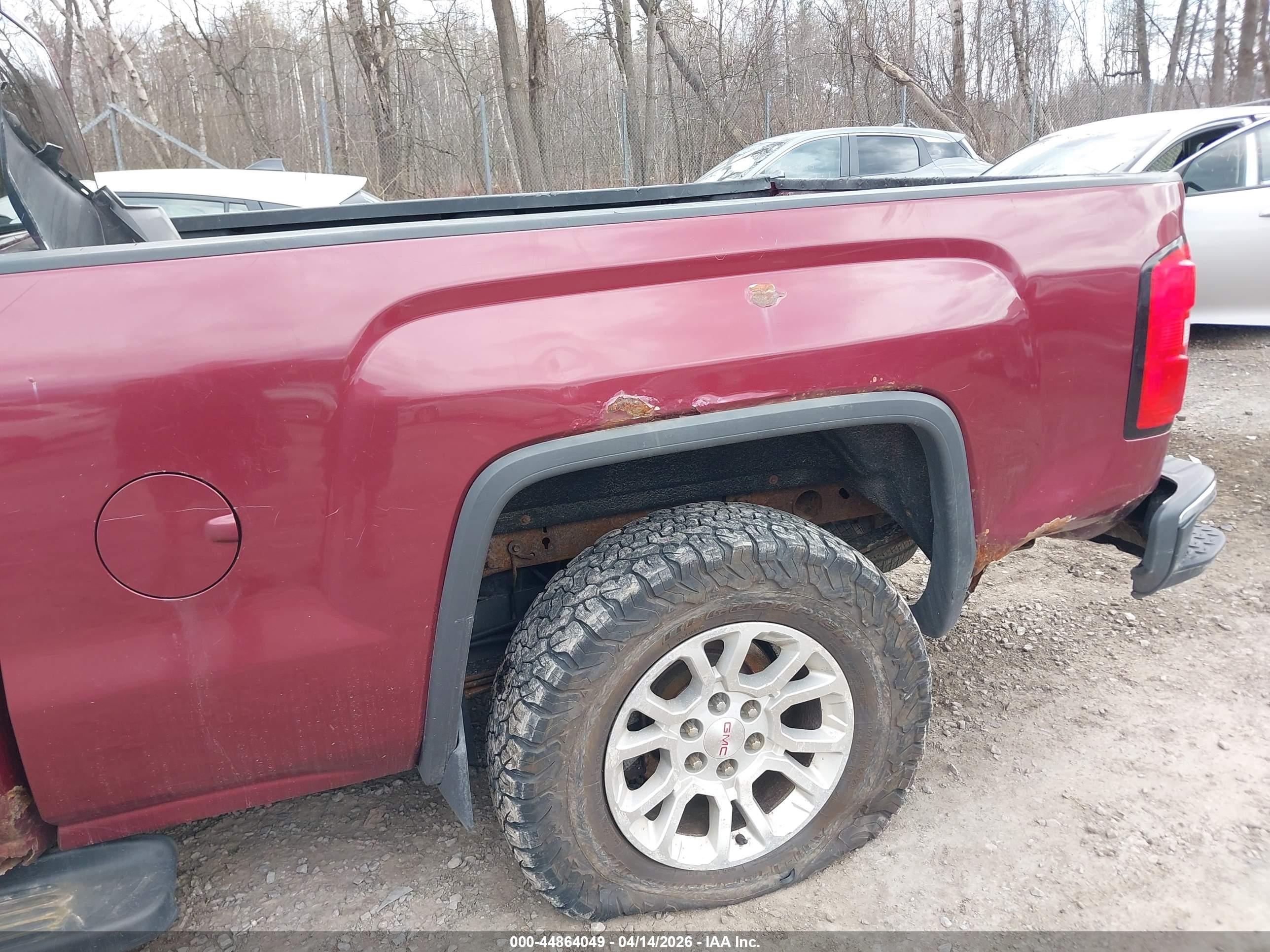 GMC SIERRA image 6