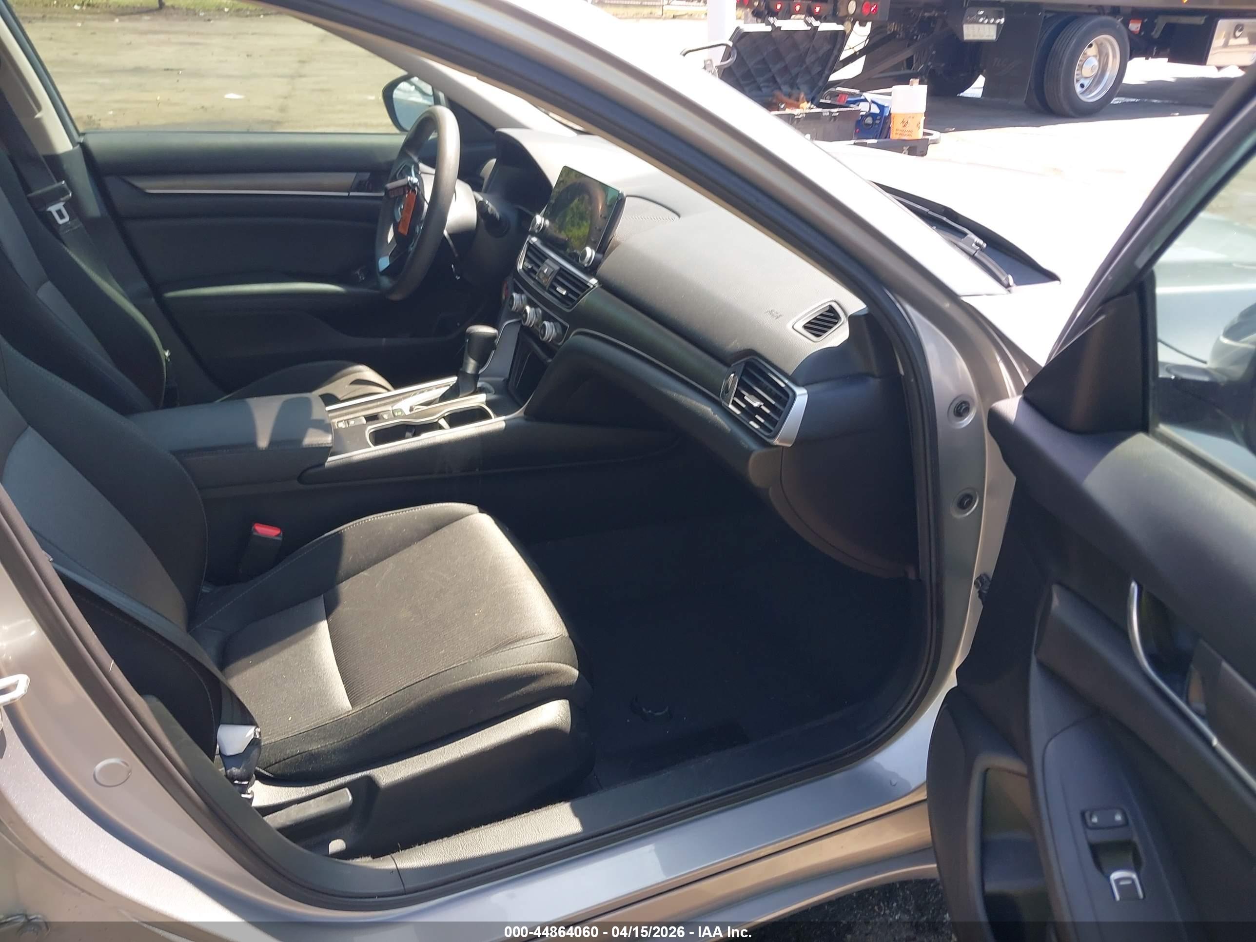 HONDA ACCORD image 5
