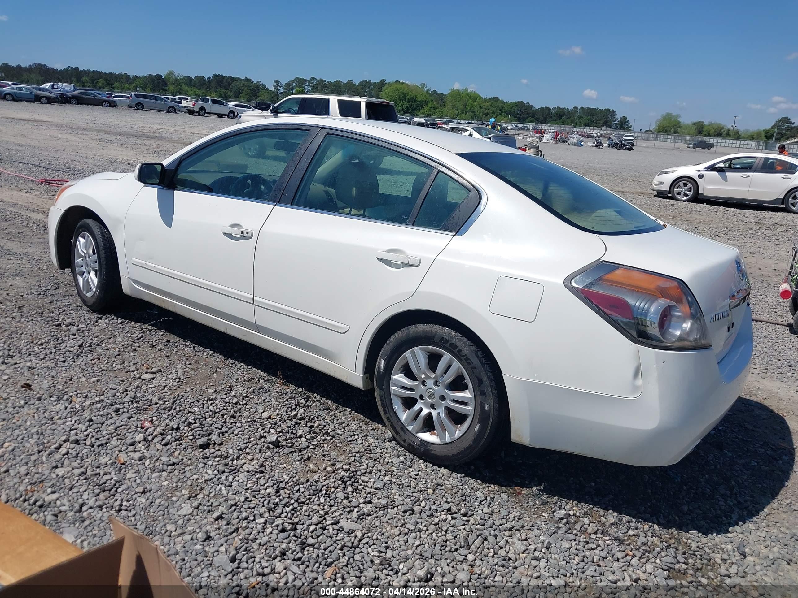 NISSAN ALTIMA image 3