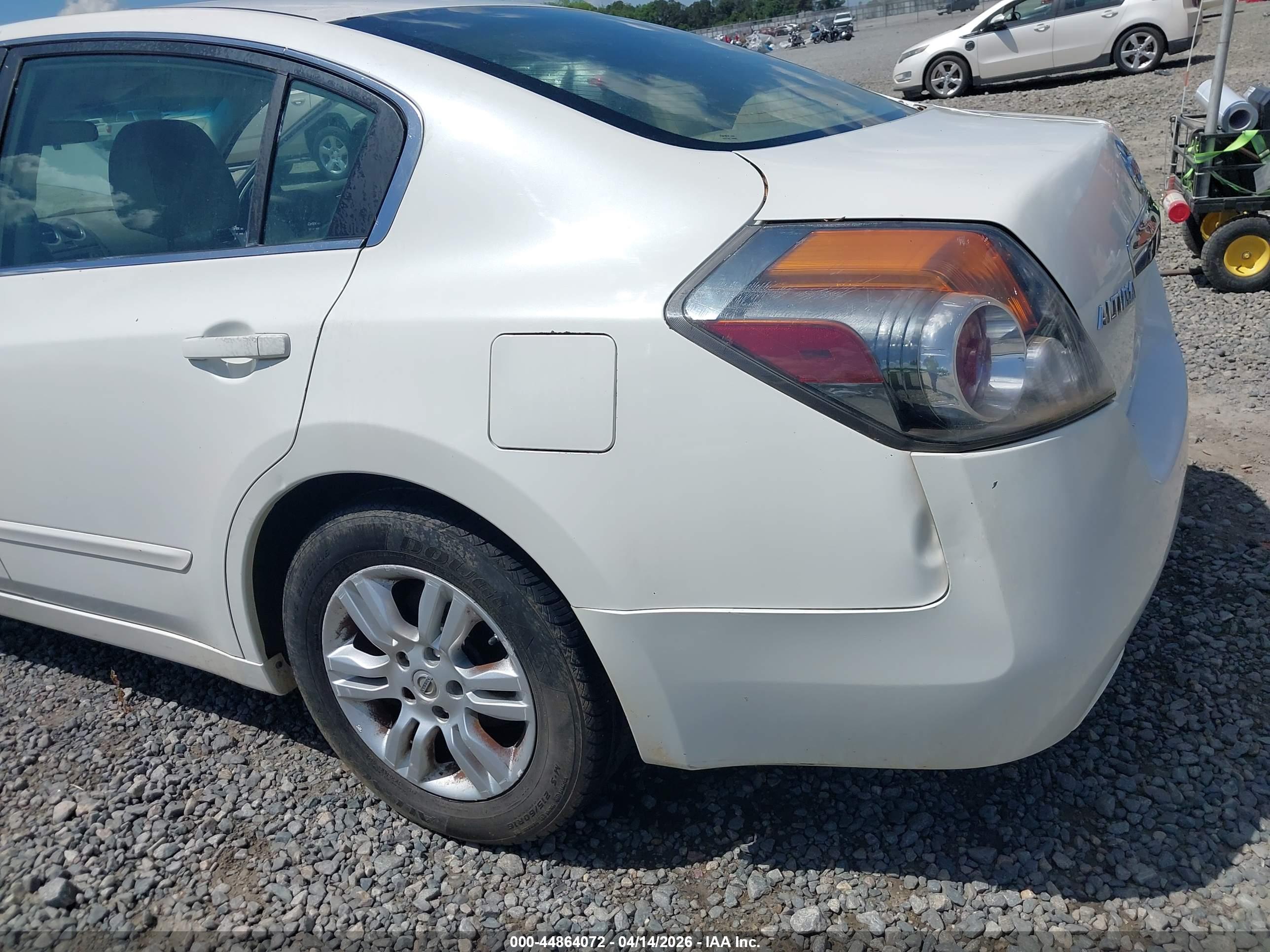NISSAN ALTIMA image 6