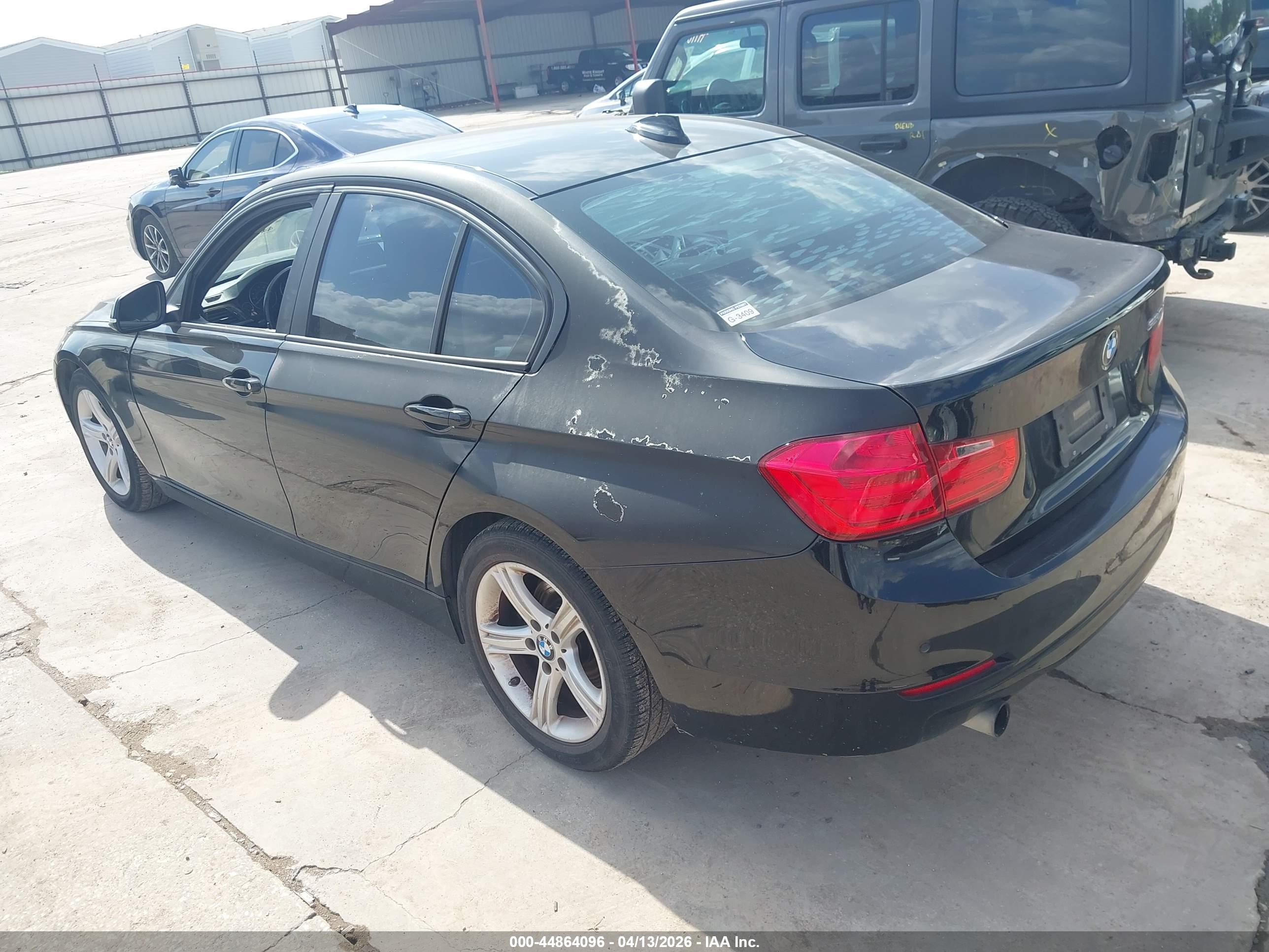 BMW 320I image 3