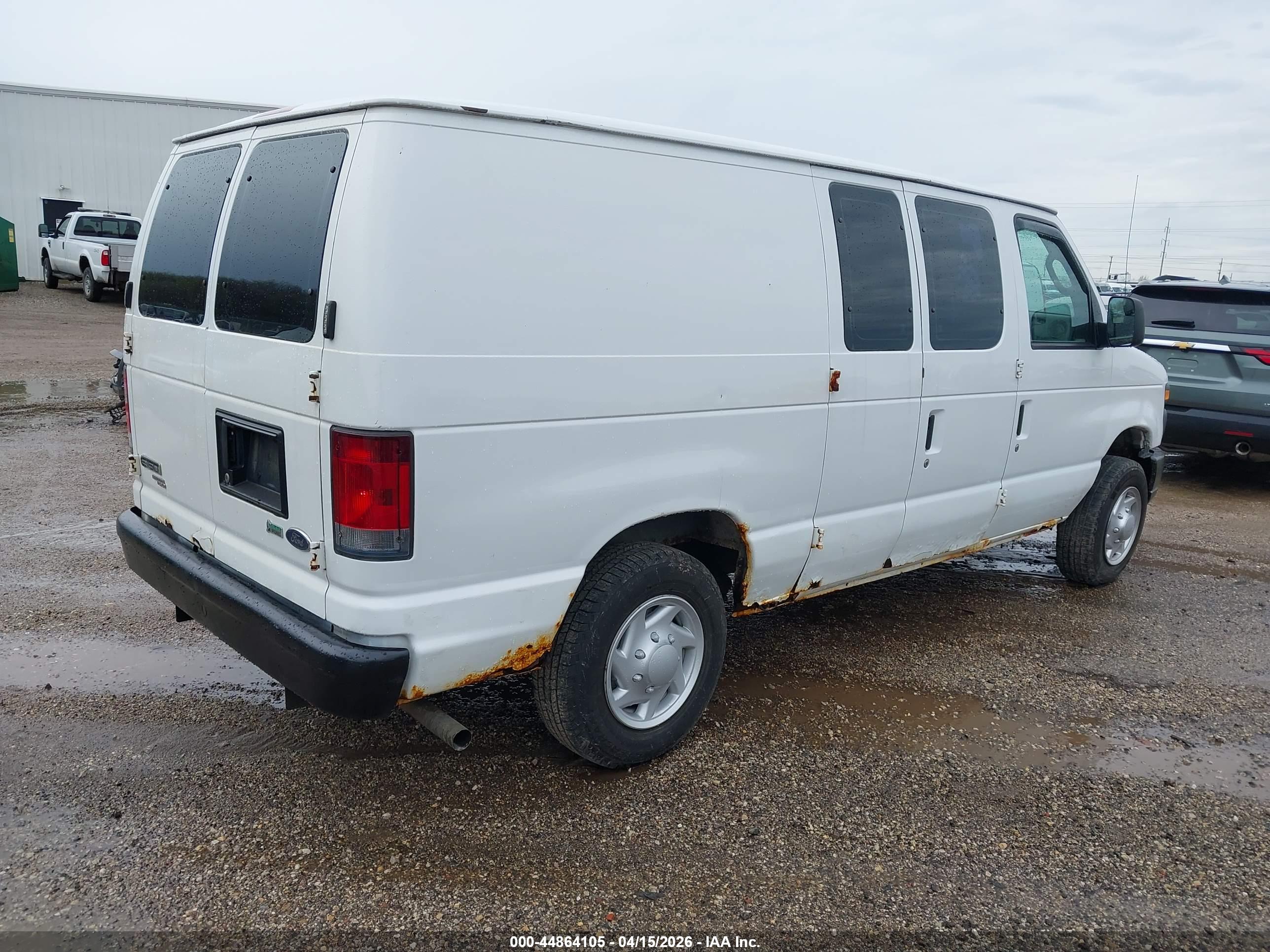 FORD ECONOLINE image 4