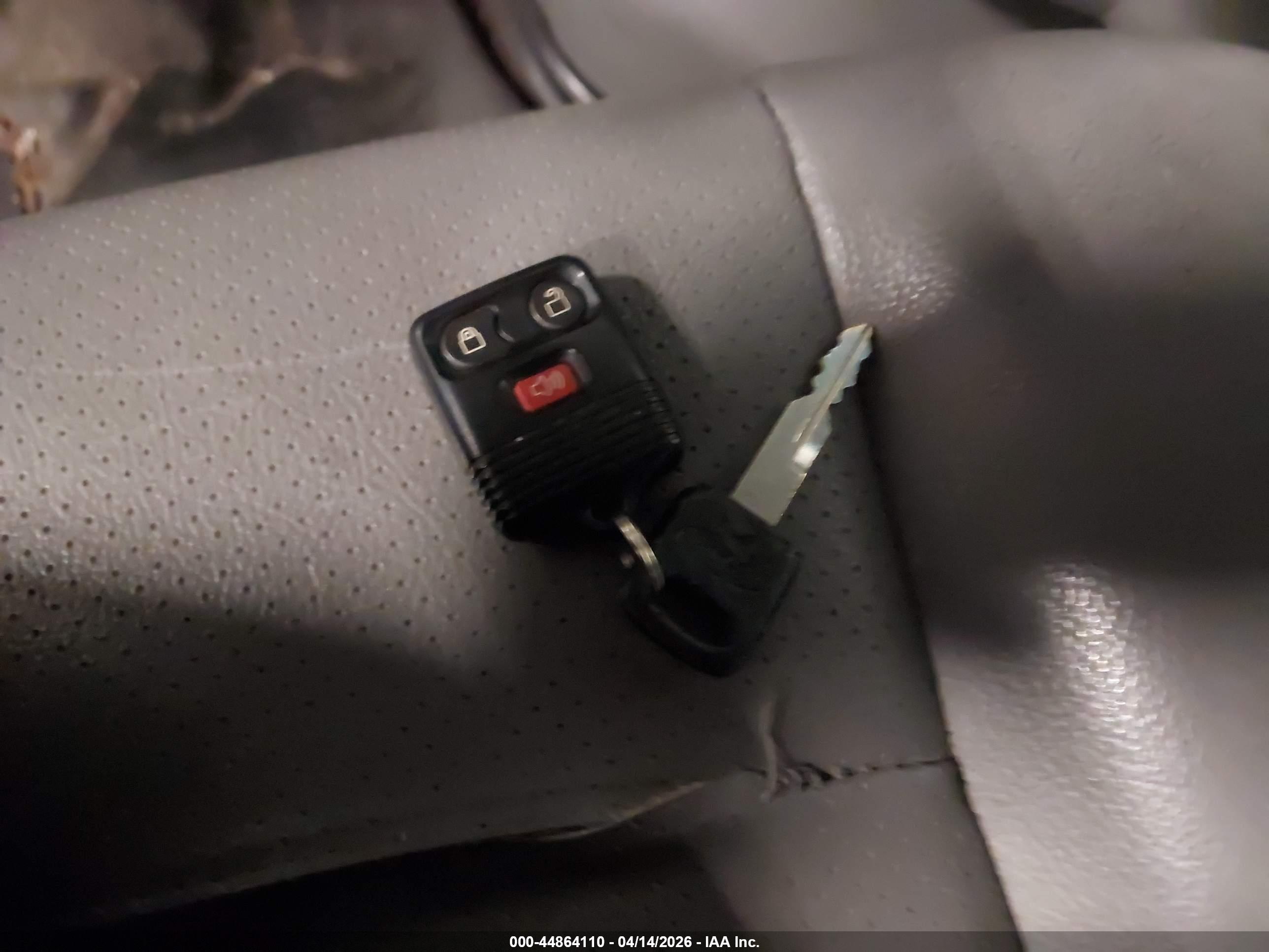 FORD E-150 image 11