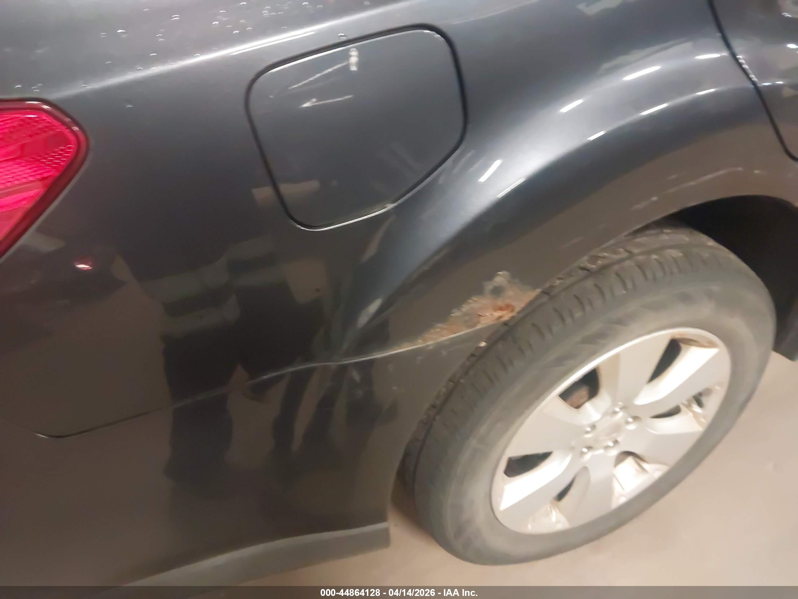 SUBARU OUTBACK image 6