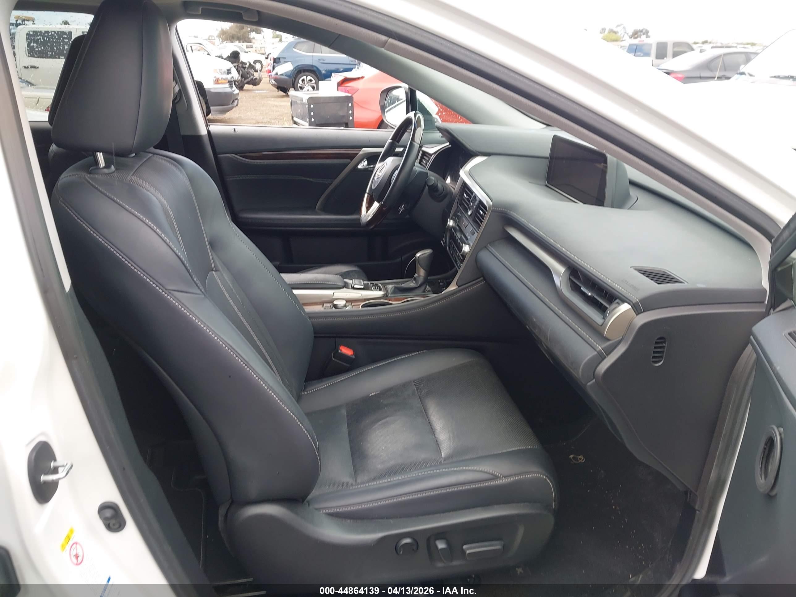 LEXUS RX image 5