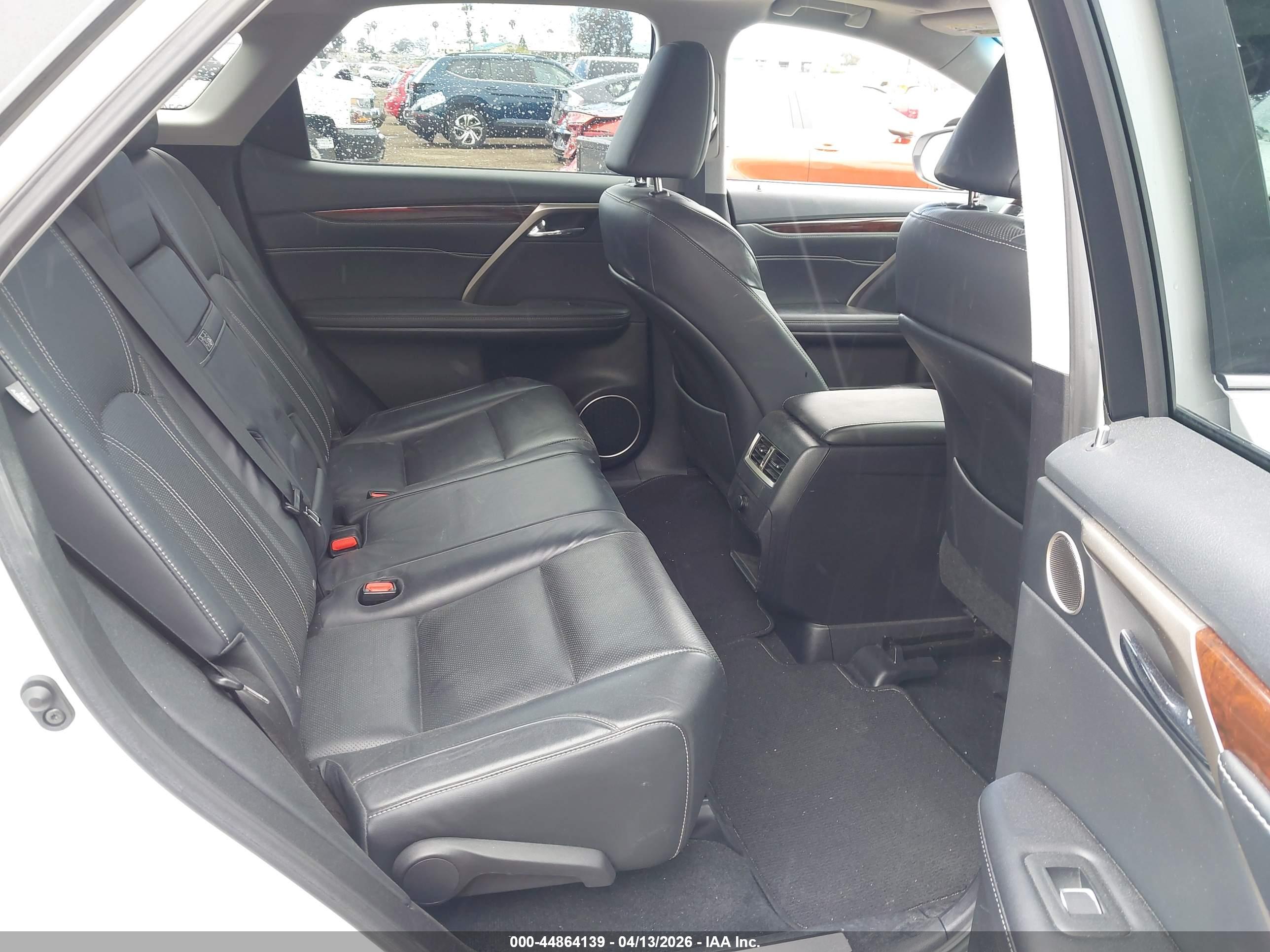 LEXUS RX image 8