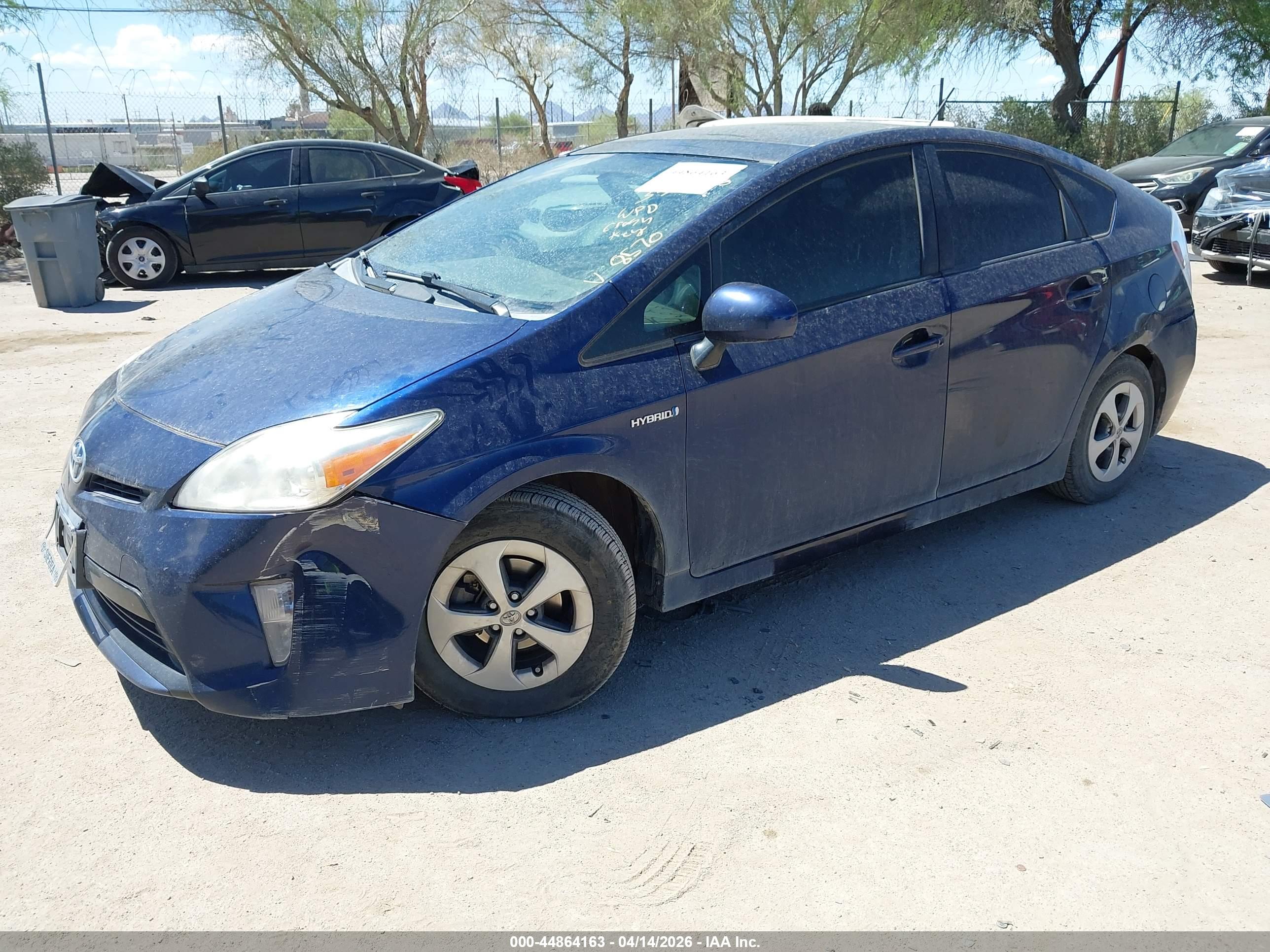 TOYOTA PRIUS image 2