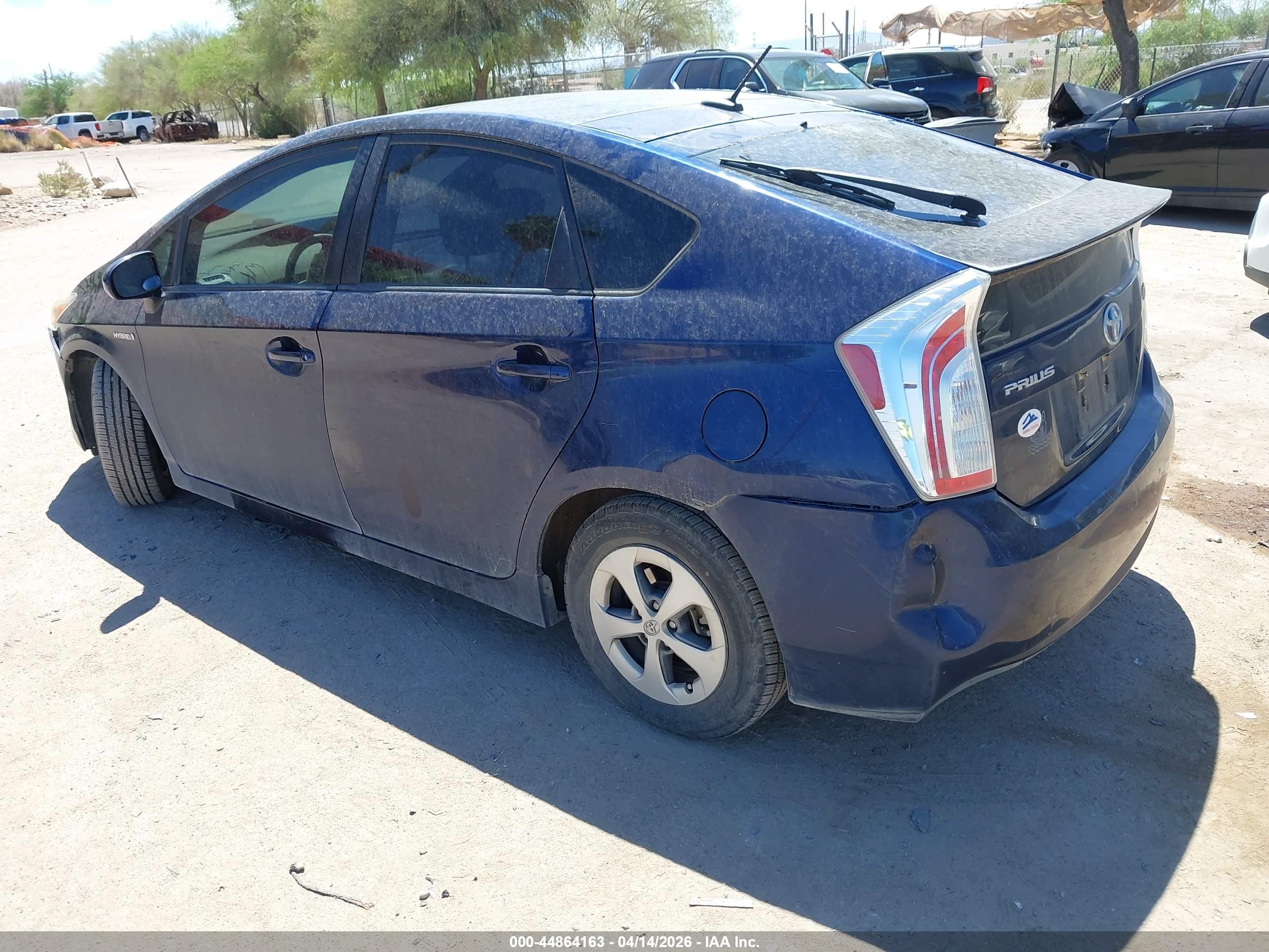 TOYOTA PRIUS image 3