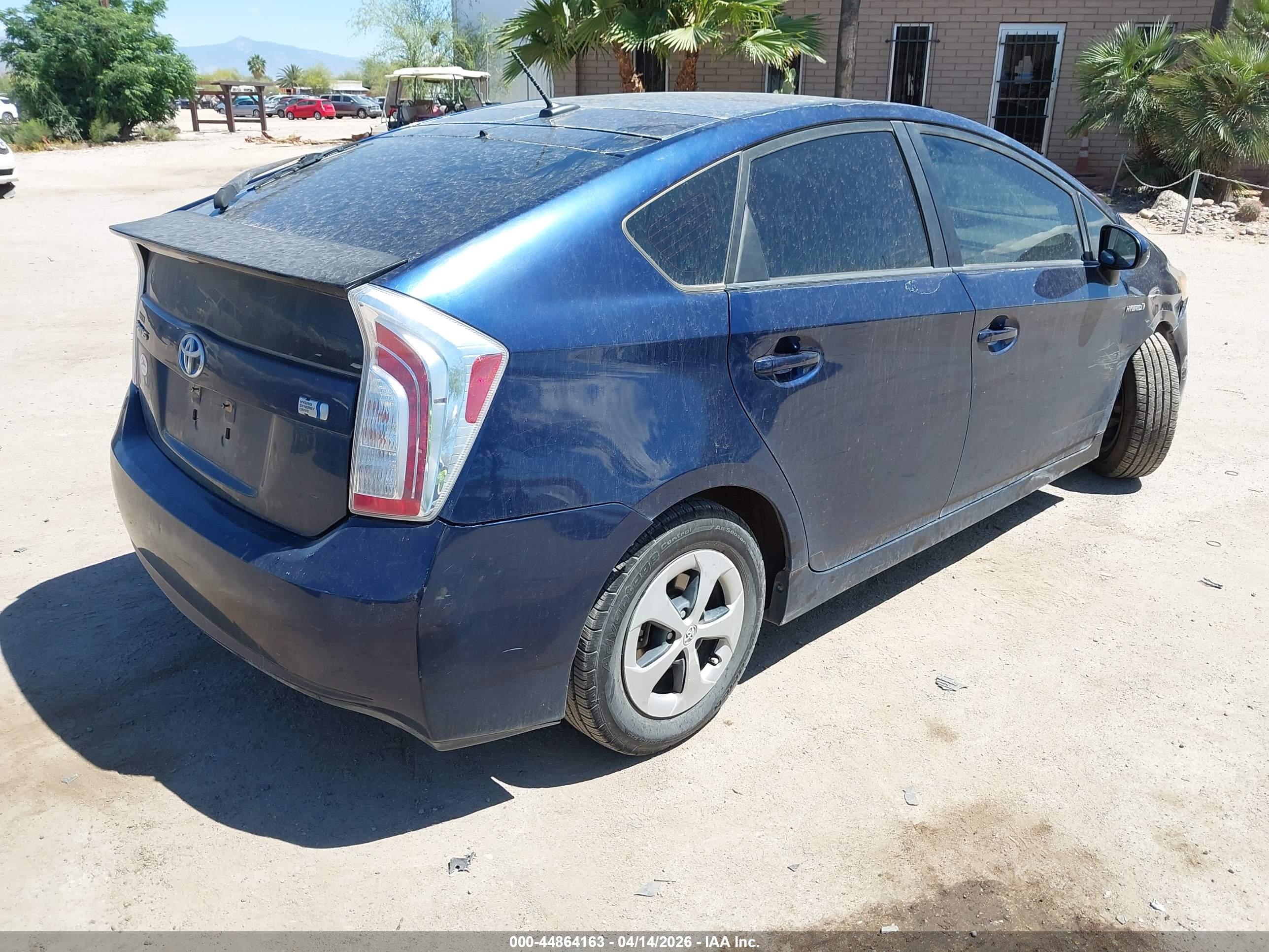 TOYOTA PRIUS image 4