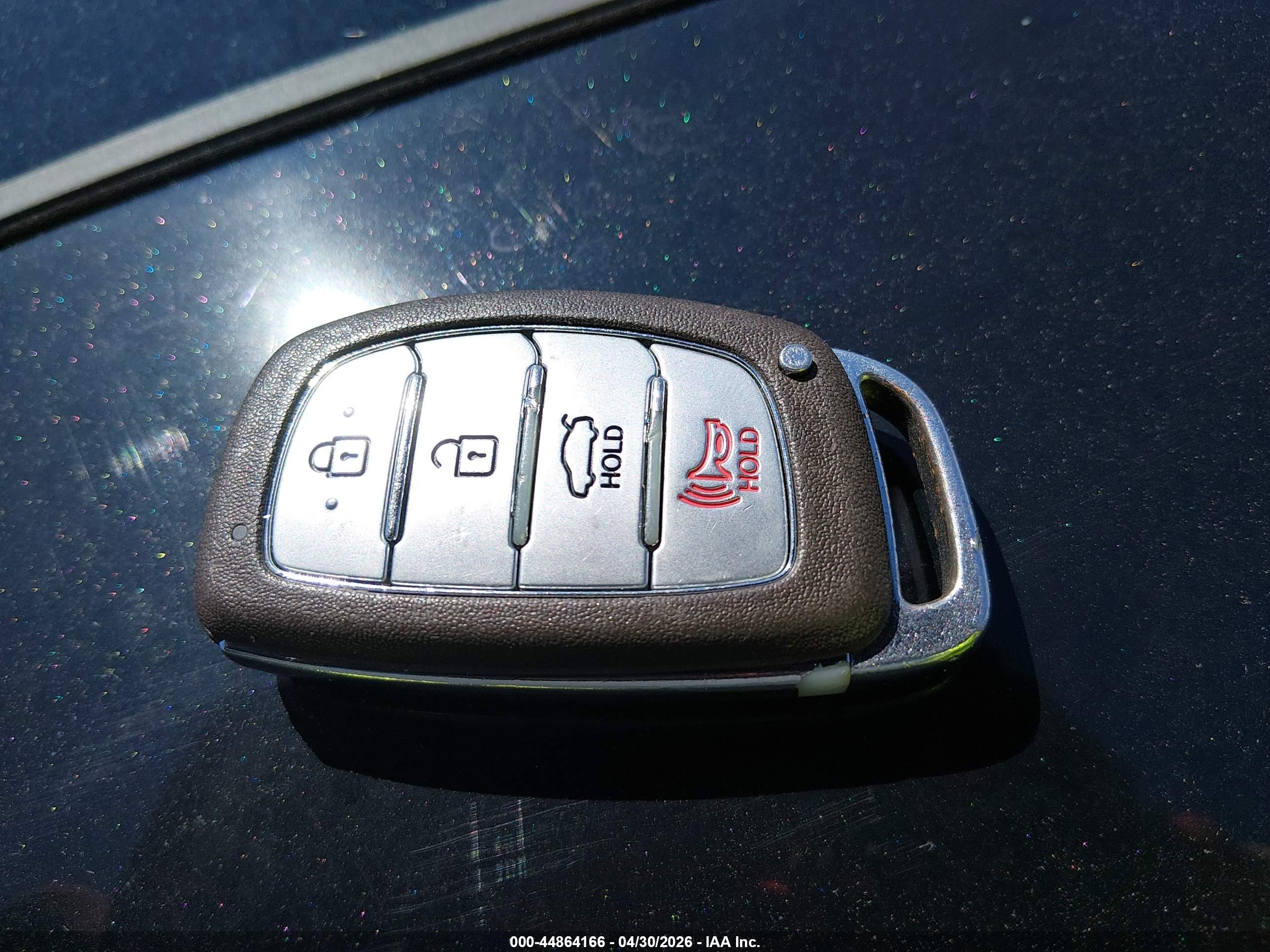 HYUNDAI ELANTRA image 11