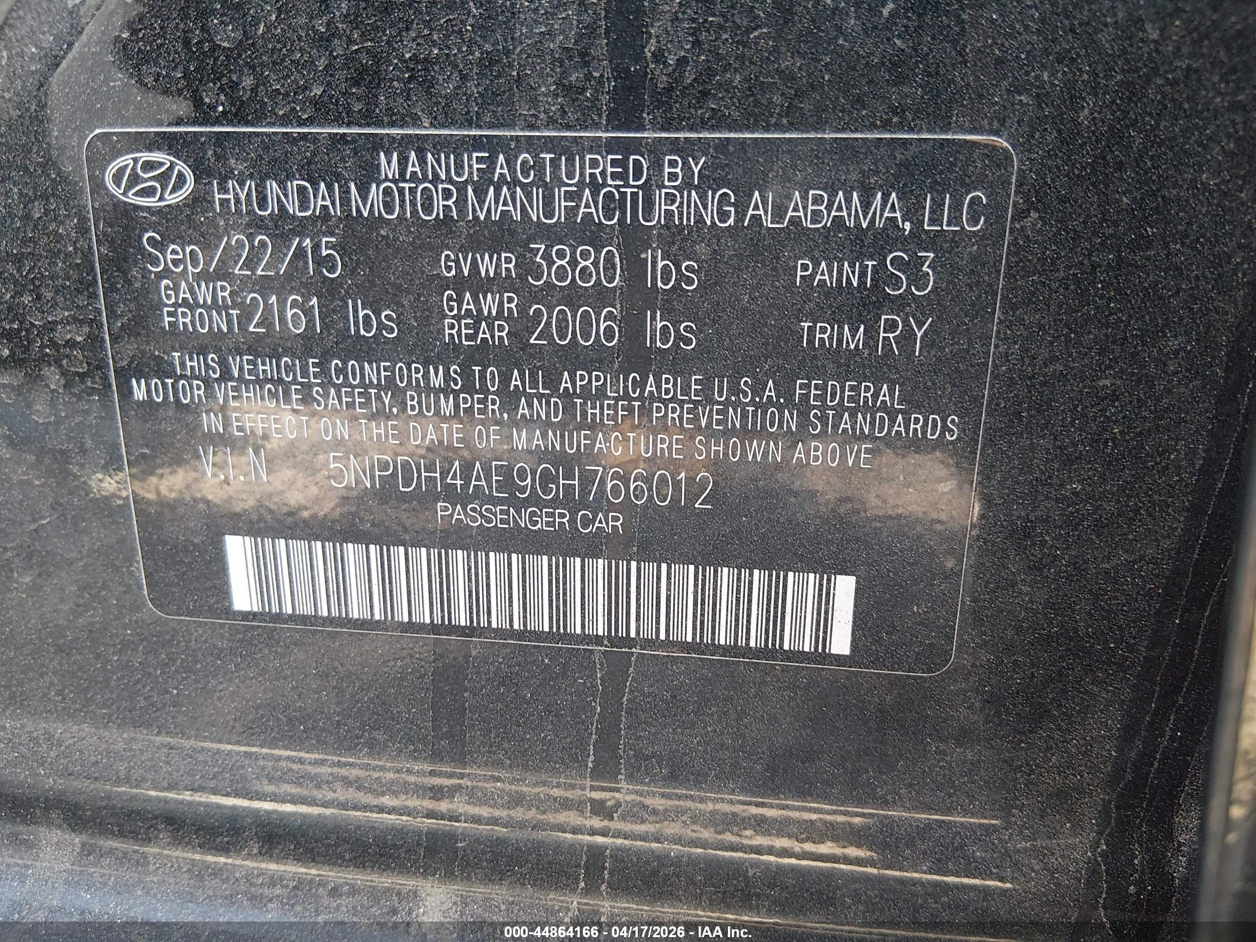 HYUNDAI ELANTRA image 9