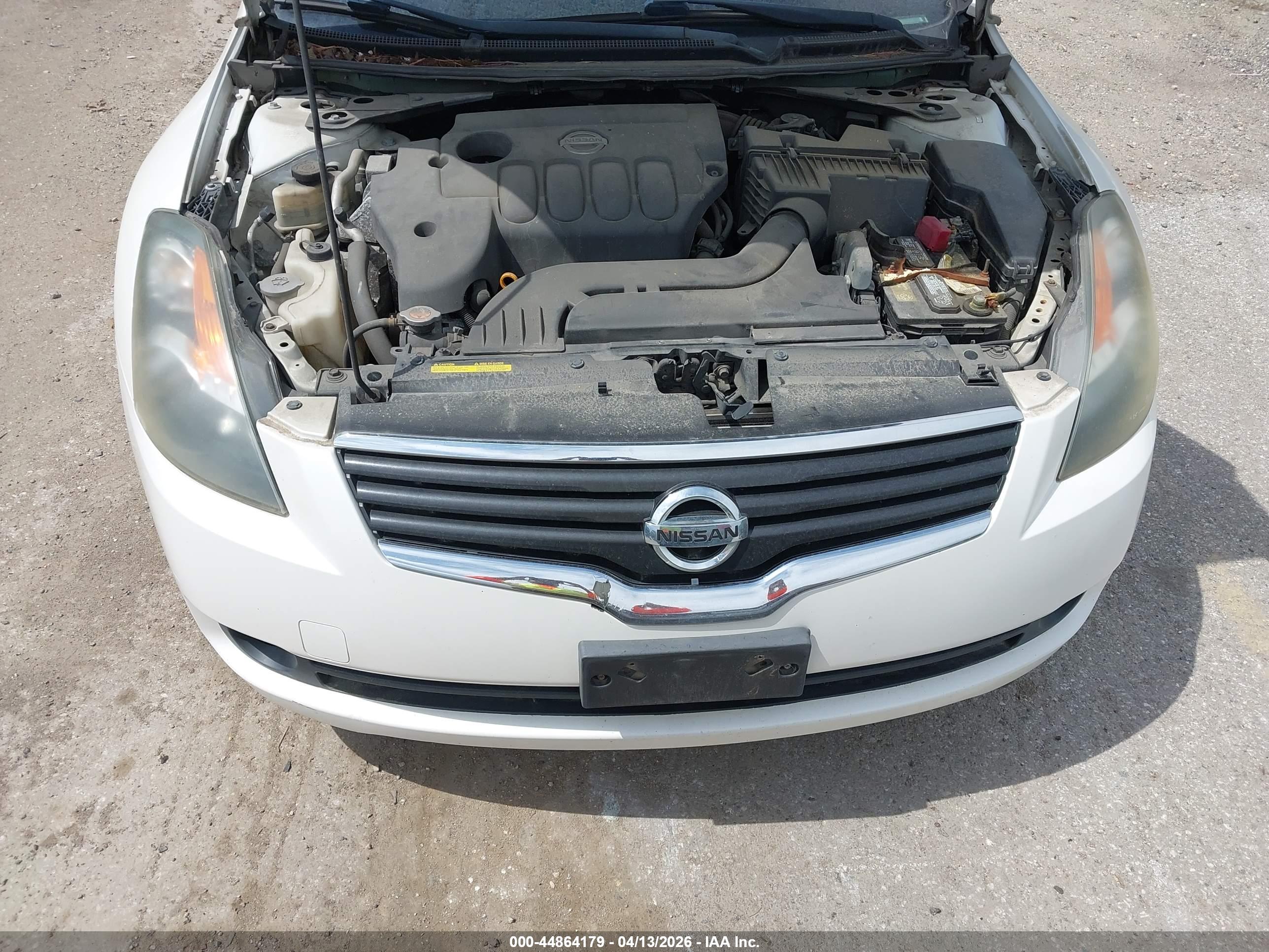 NISSAN ALTIMA image 10