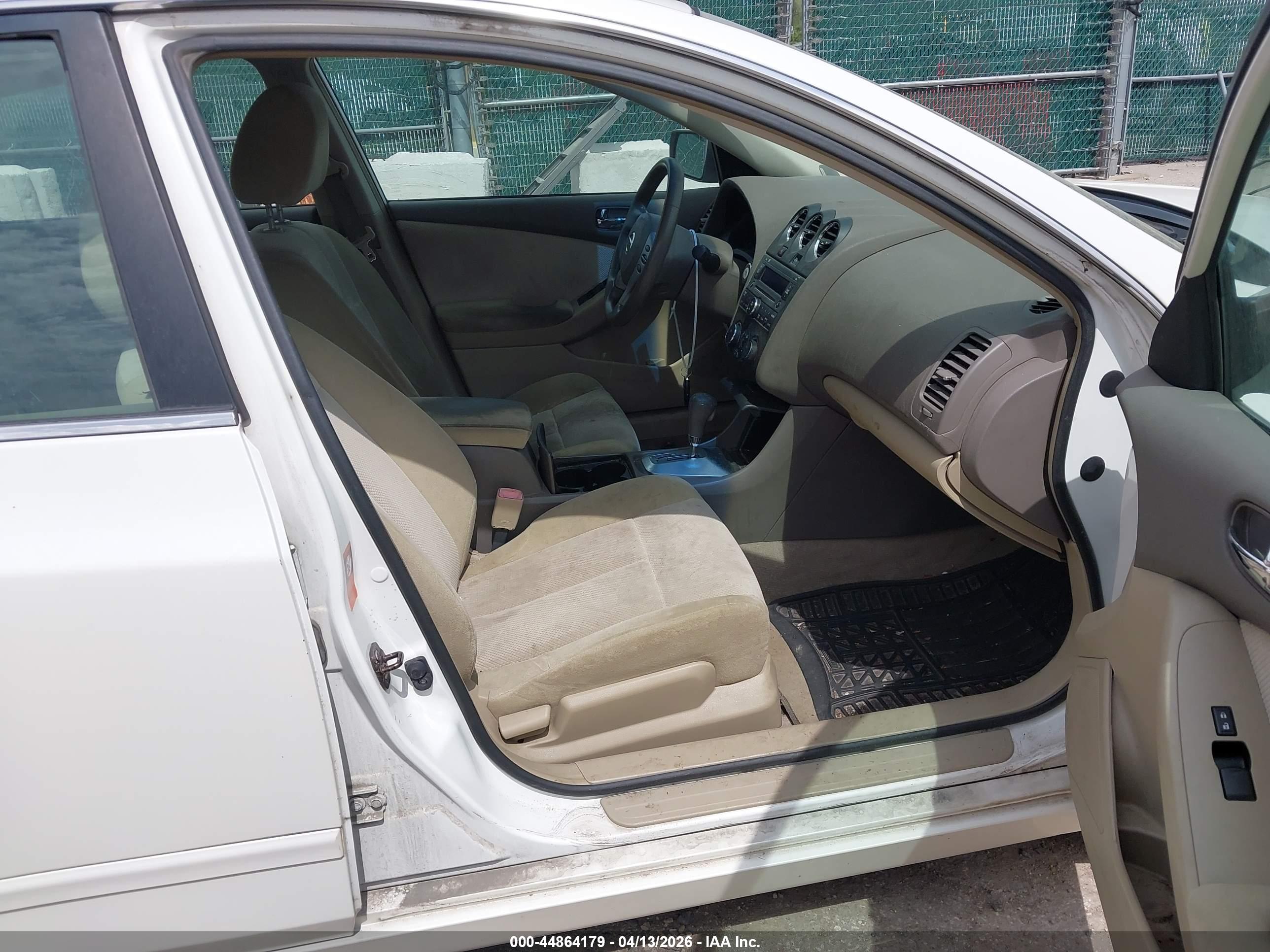 NISSAN ALTIMA image 5
