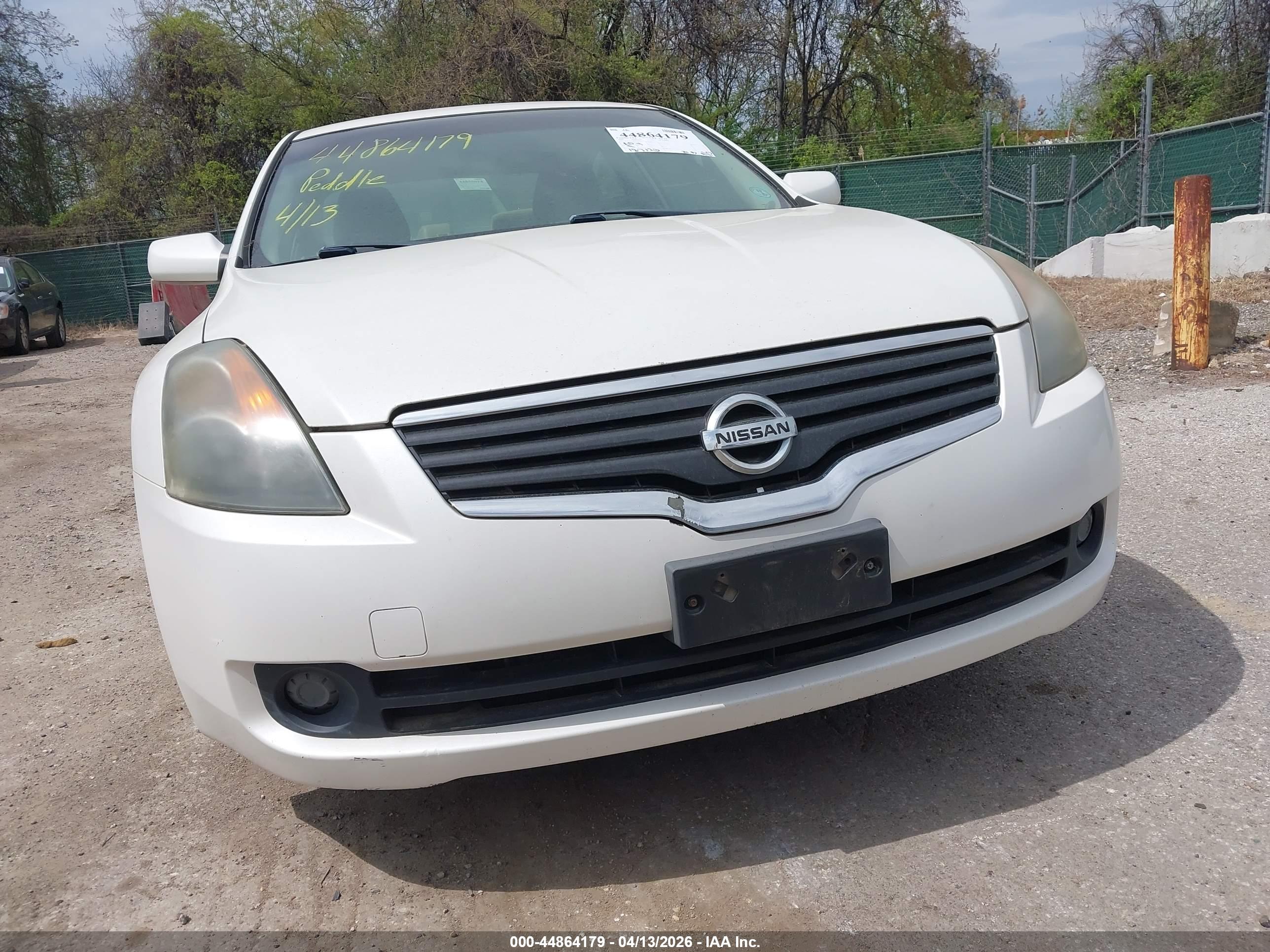 NISSAN ALTIMA image 6