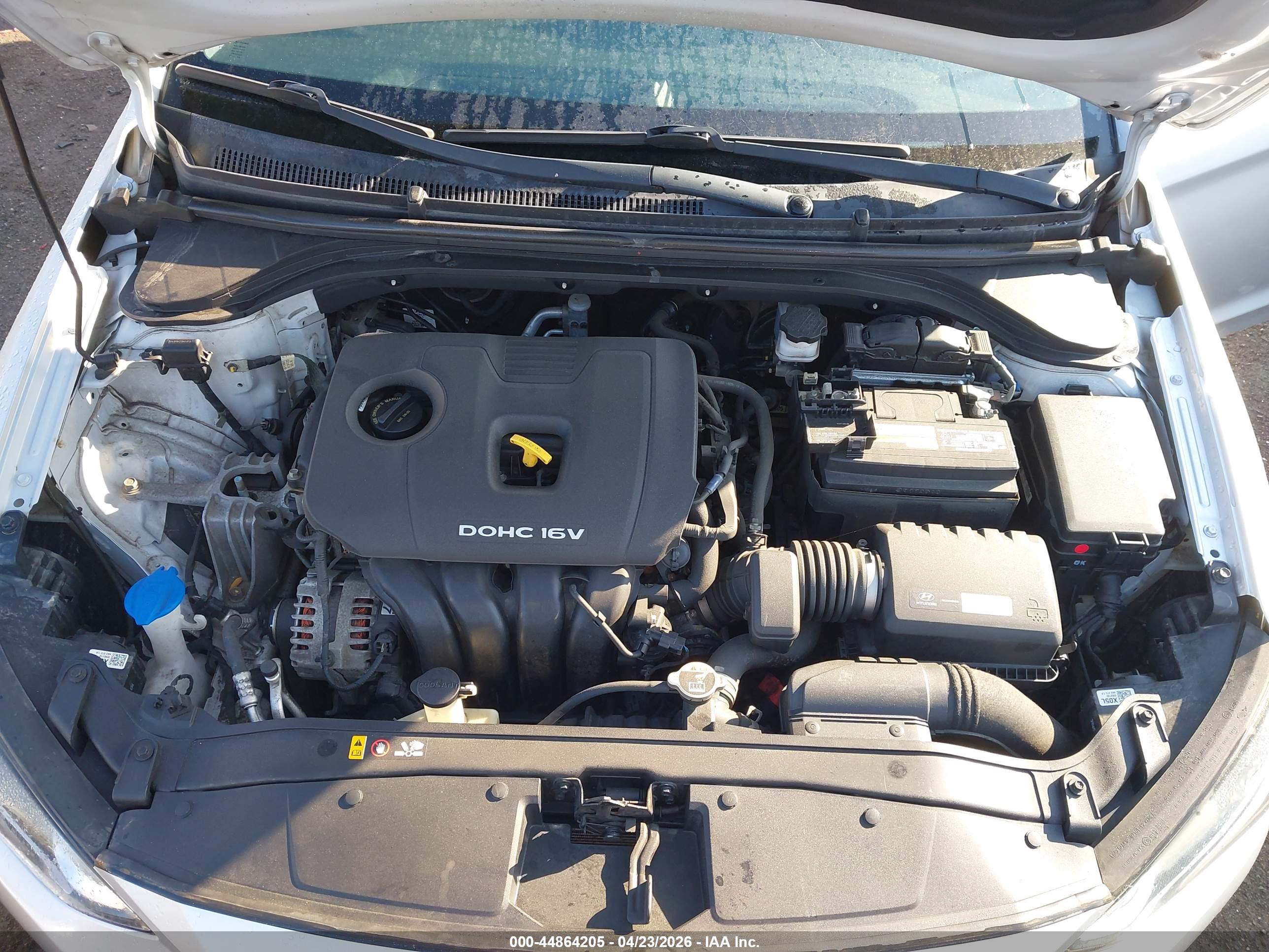 HYUNDAI ELANTRA image 10