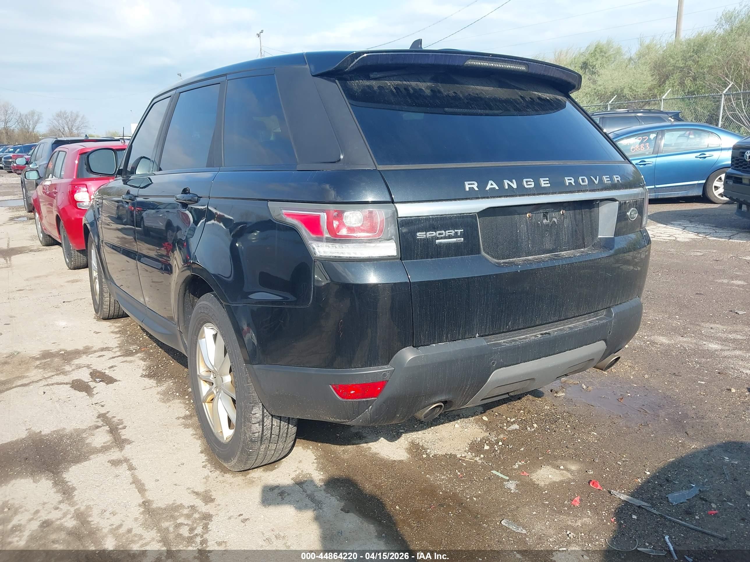 LAND ROVER image 3