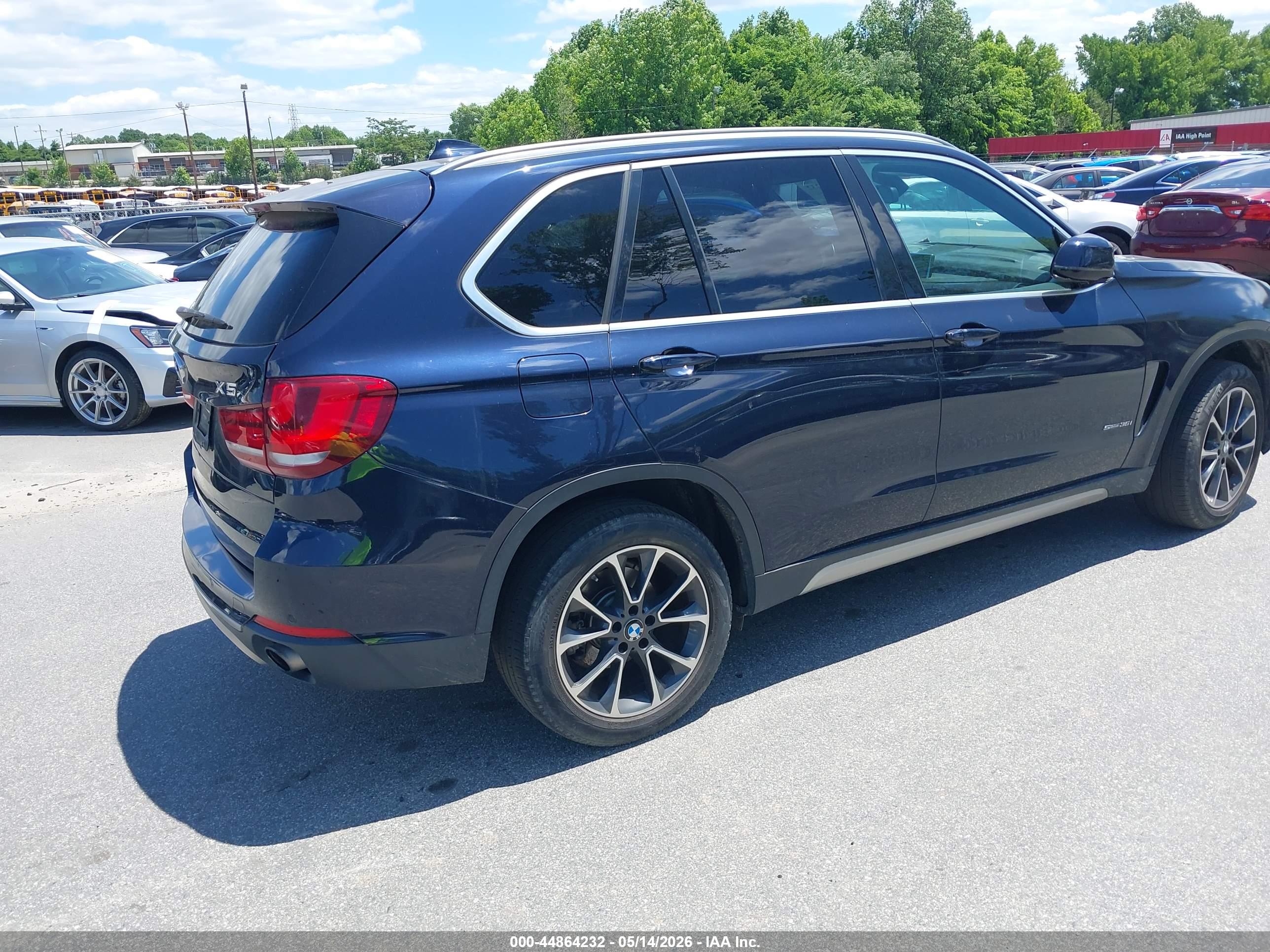 BMW X5 image 4