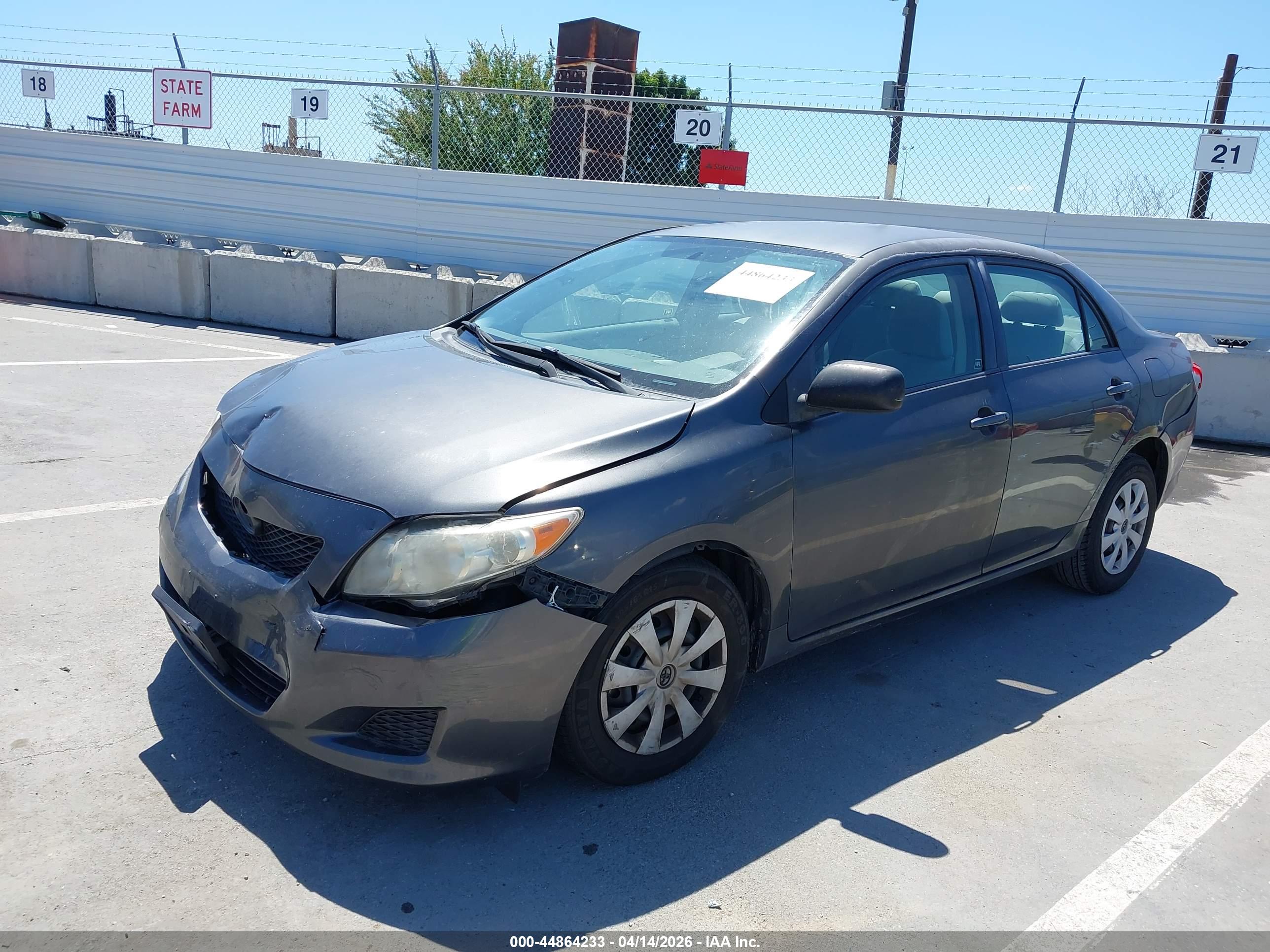 TOYOTA COROLLA image 6