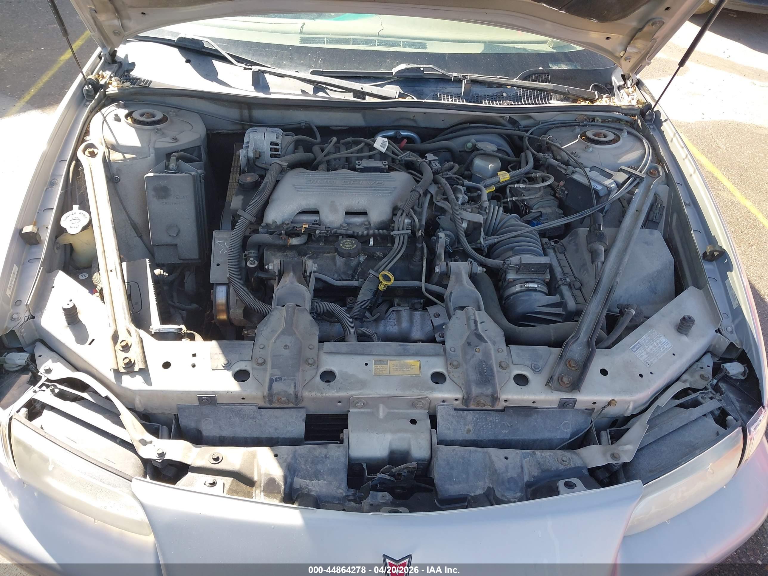 PONTIAC GRAND image 10