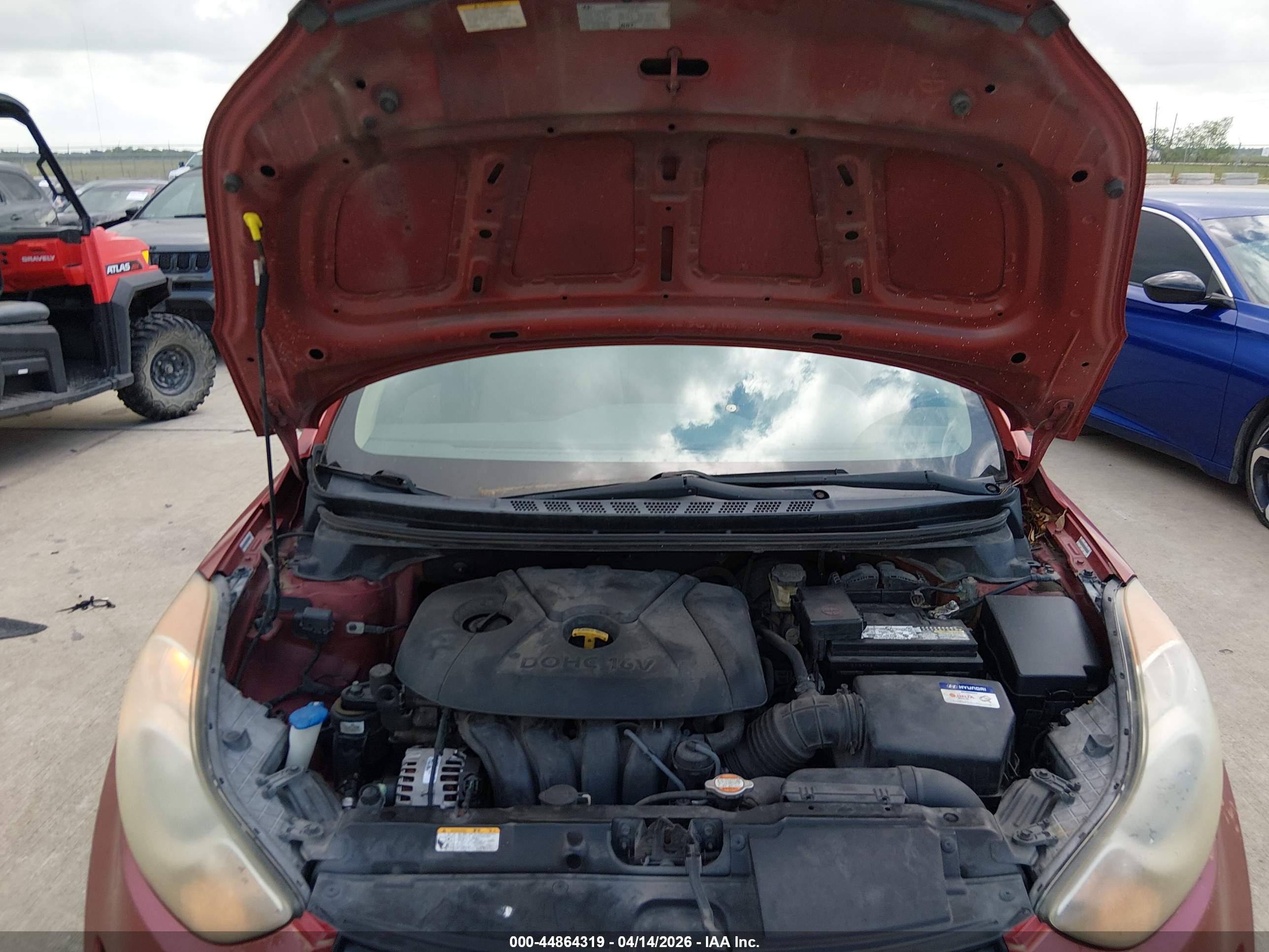 HYUNDAI ELANTRA image 10