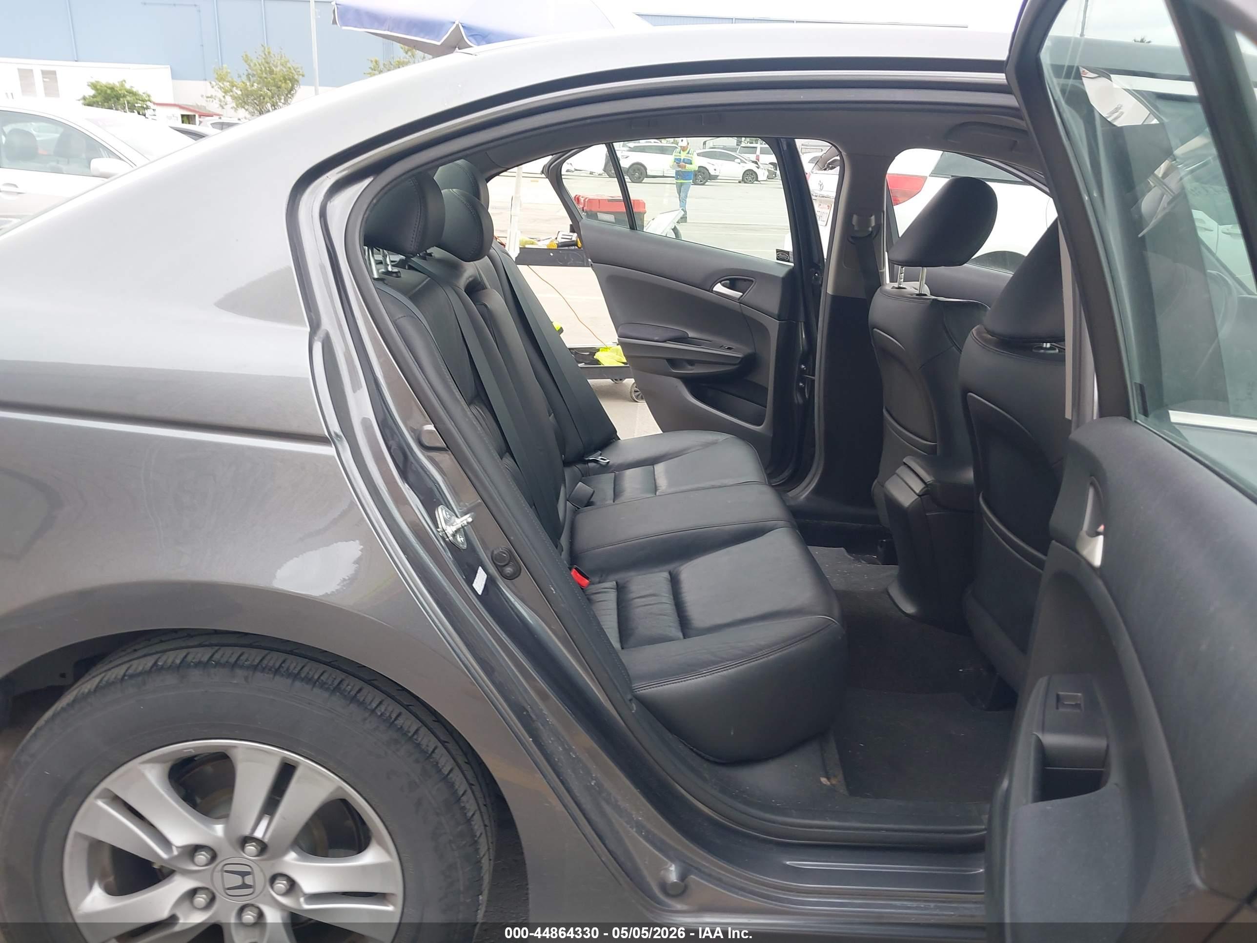 HONDA ACCORD image 8