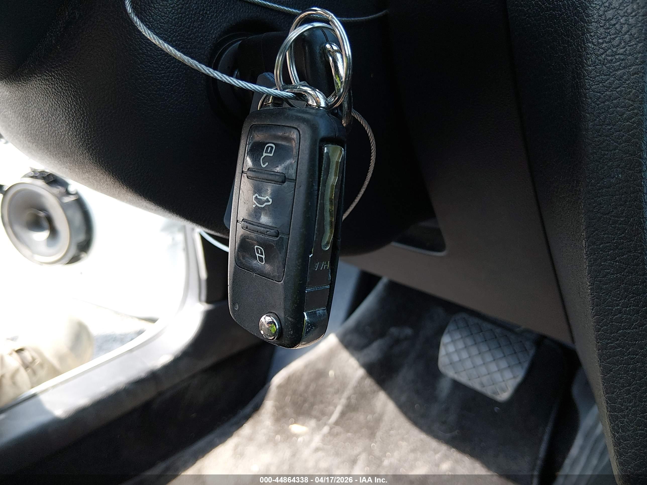 VOLKSWAGEN JETTA image 11