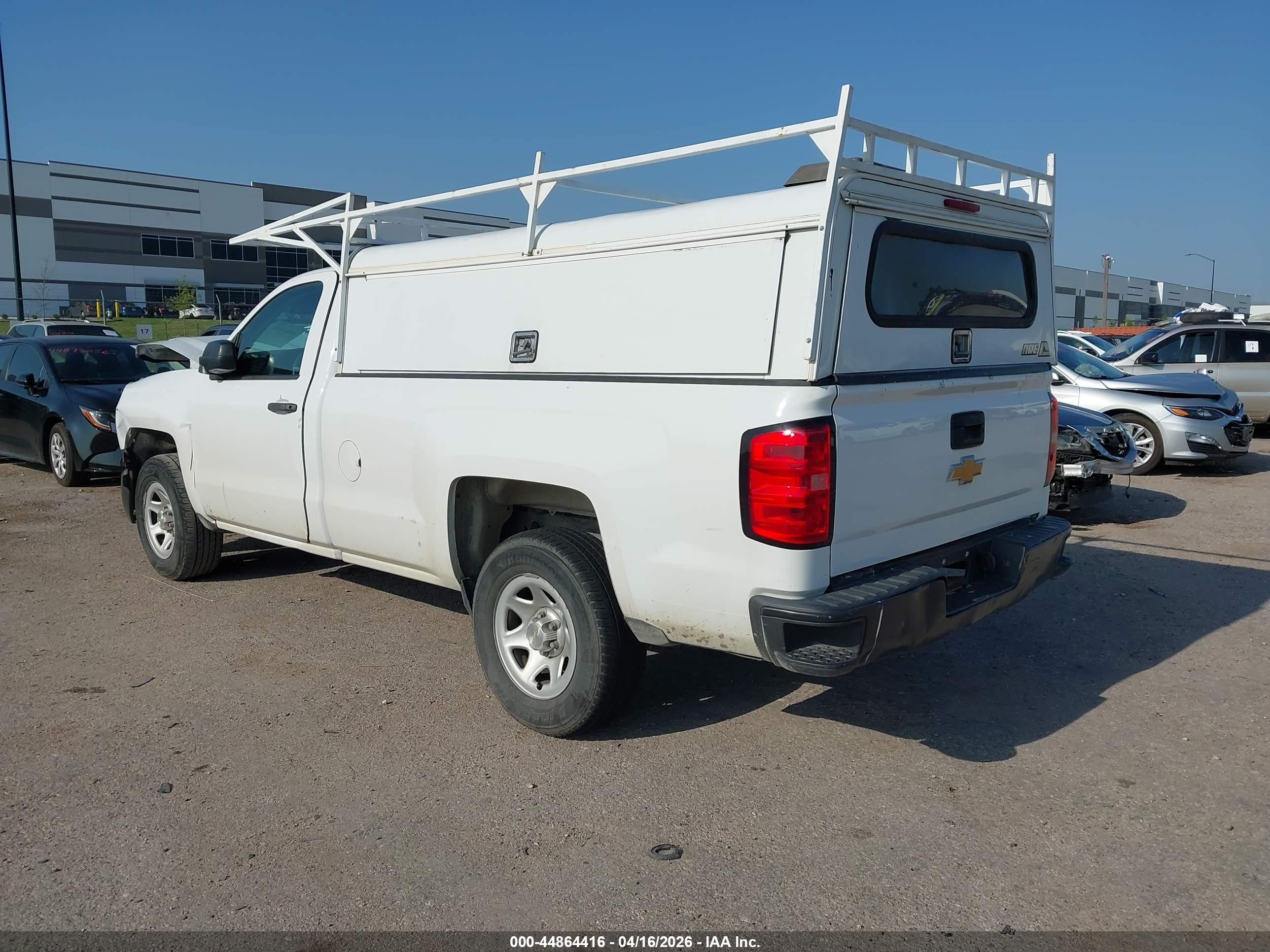 CHEVROLET SILVERADO image 3