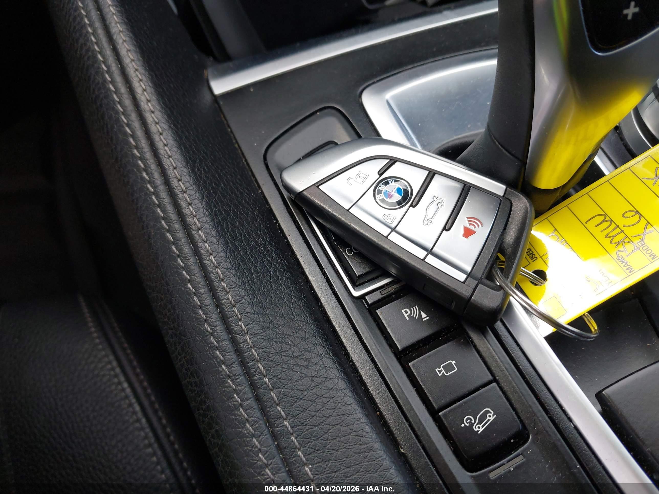 BMW X6 image 11
