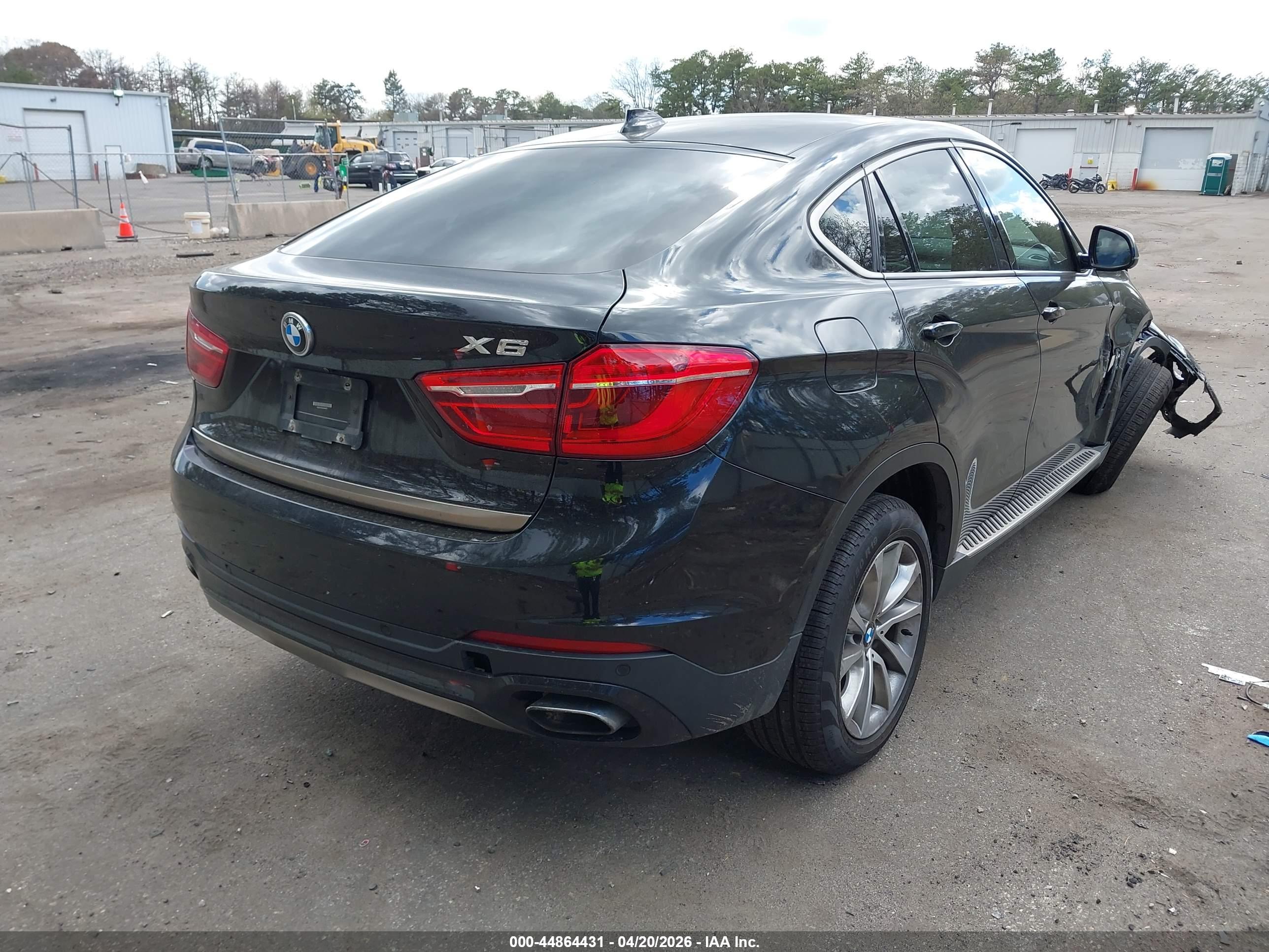 BMW X6 image 4
