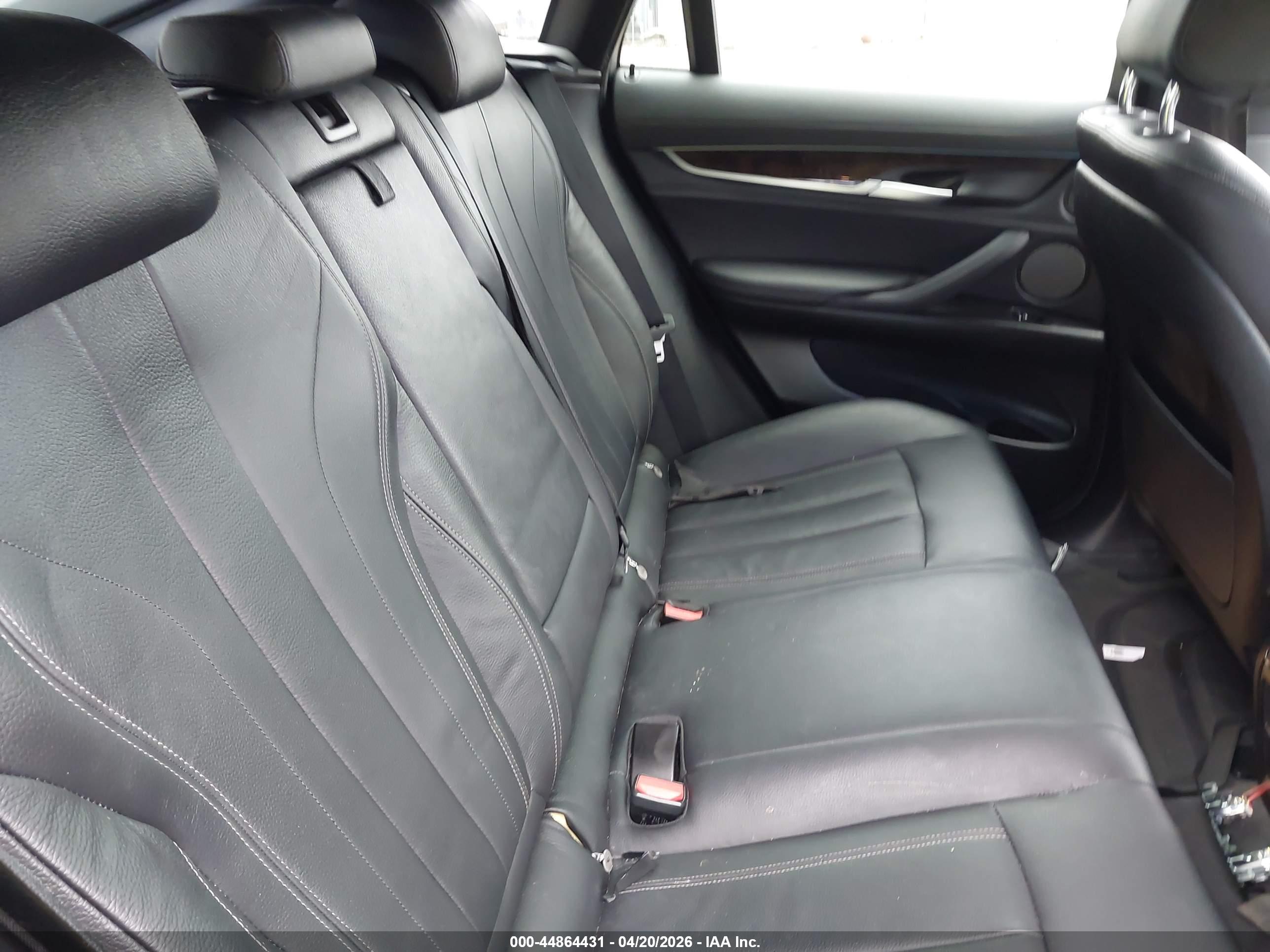 BMW X6 image 8