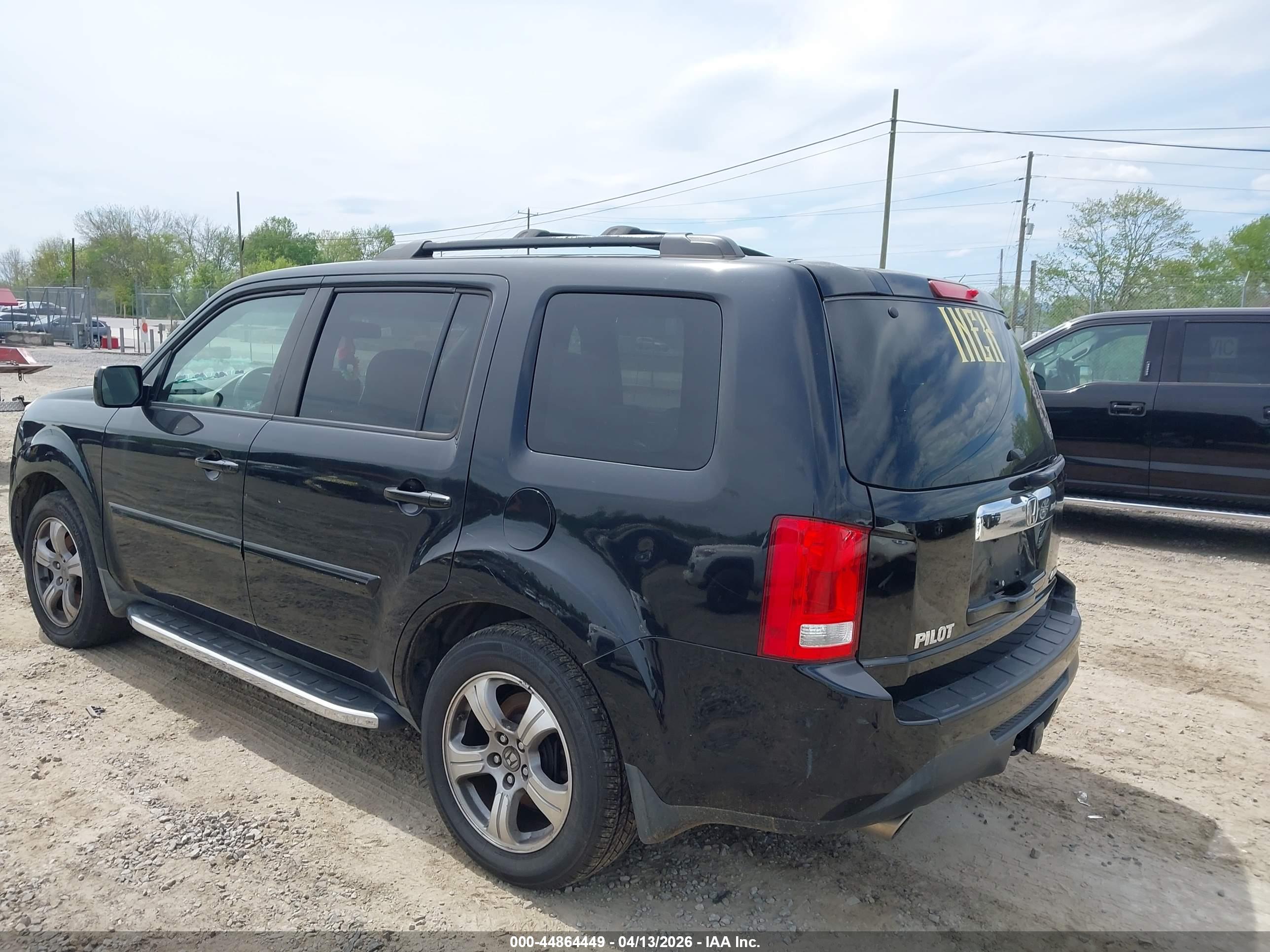 HONDA PILOT image 3