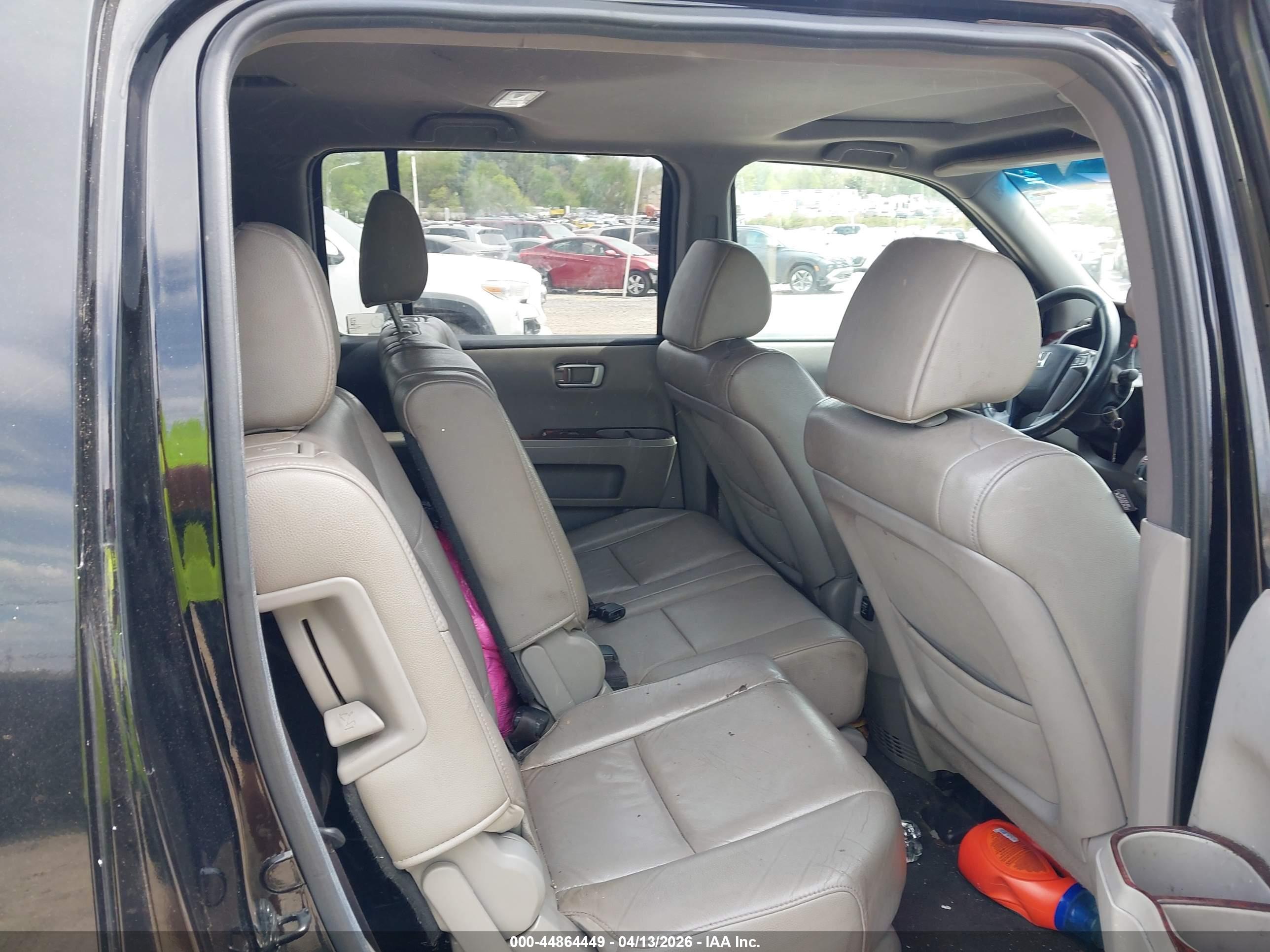 HONDA PILOT image 8